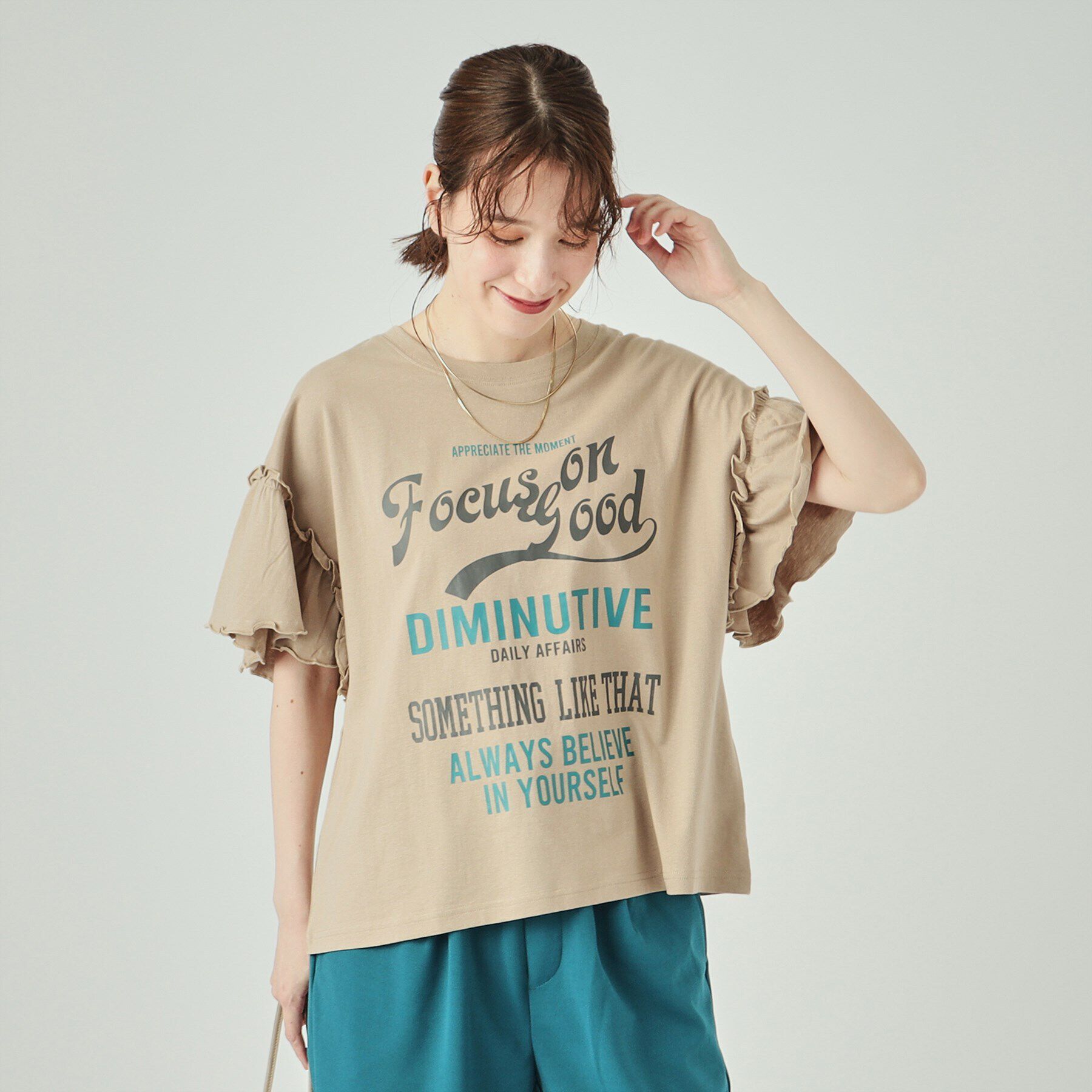 SHOO･LA･RUE「【洗える】ロゴデザインでこなれ見え フリルスリーブTシャツ」|Tシャツ・カットソー|