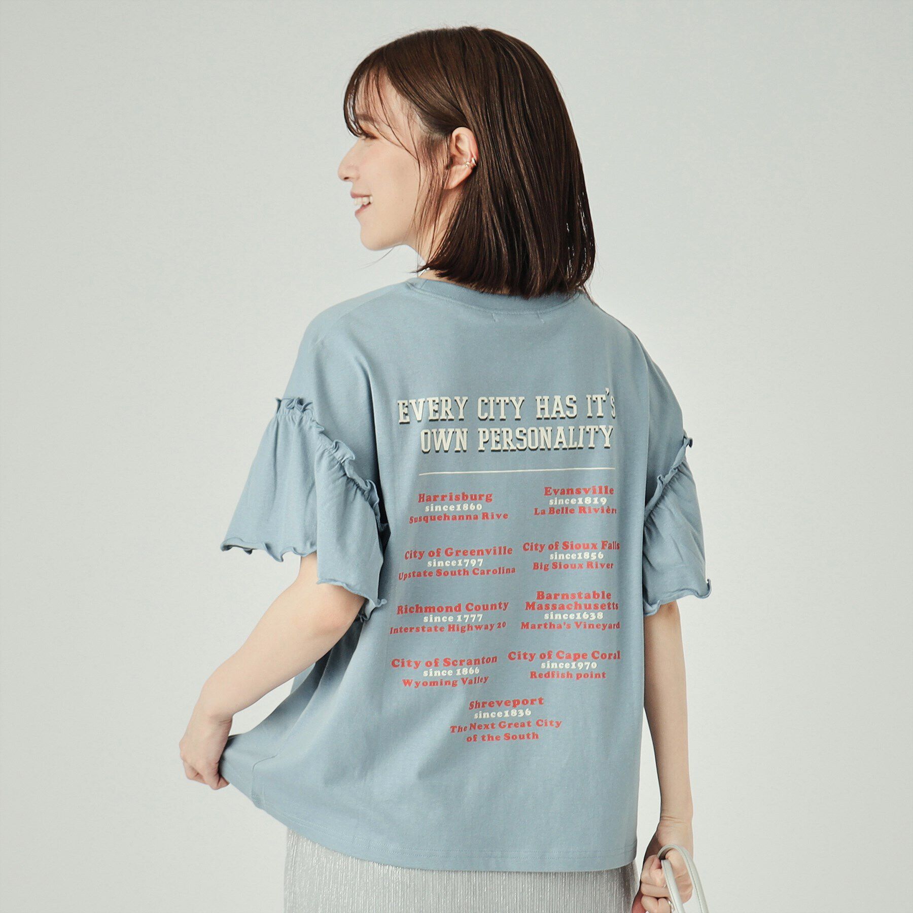 SHOO･LA･RUE「【洗える】ロゴデザインでこなれ見え フリルスリーブTシャツ」|Tシャツ・カットソー|ブルー(192)