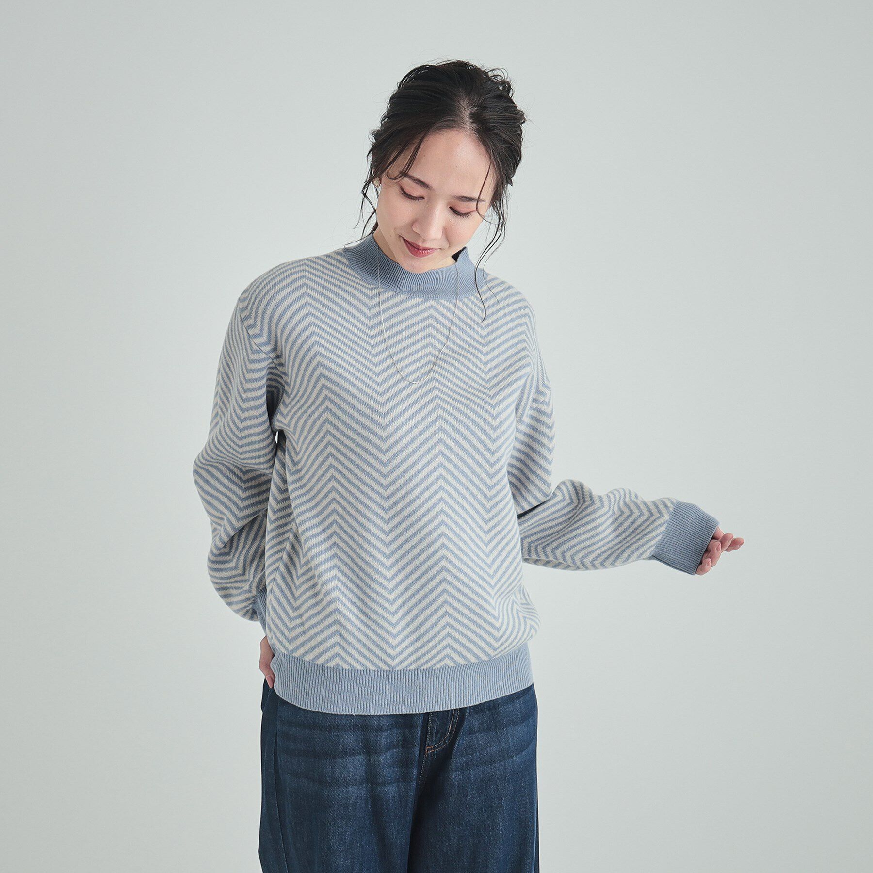 SHOO･LA･RUE「【S-LL/洗える/毛玉レス】クラシカルな柄が目を惹く プチハイネックニット」|ニット・セーター|