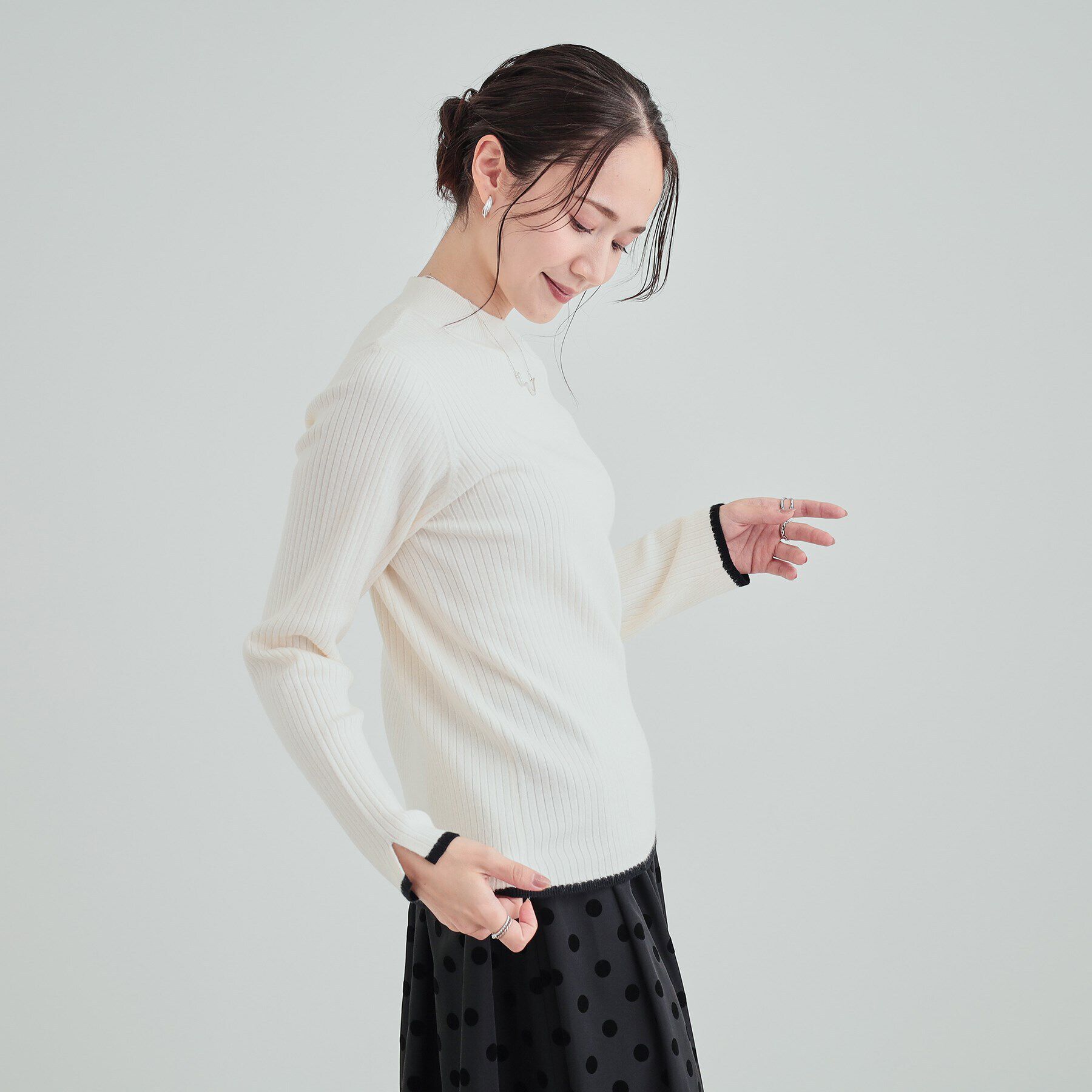 SHOO･LA･RUE「【洗える】1枚でこなれ見え 配色ライン リブハイネックニット」|ニット・セーター|
