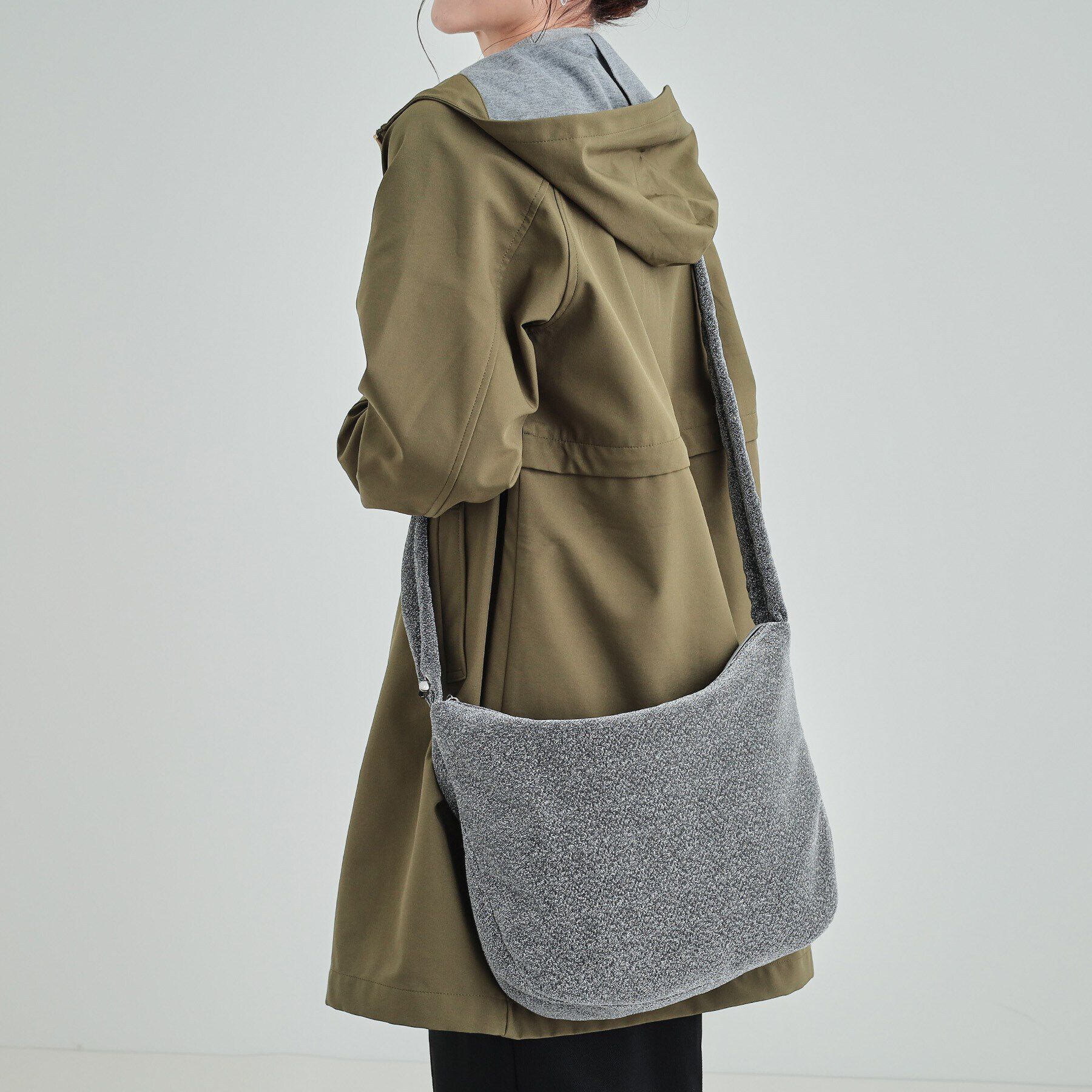 SHOO･LA･RUE「旬なラメ使いが目を惹く ギャザーショルダーバッグ」|ショルダー・メッセンジャー|