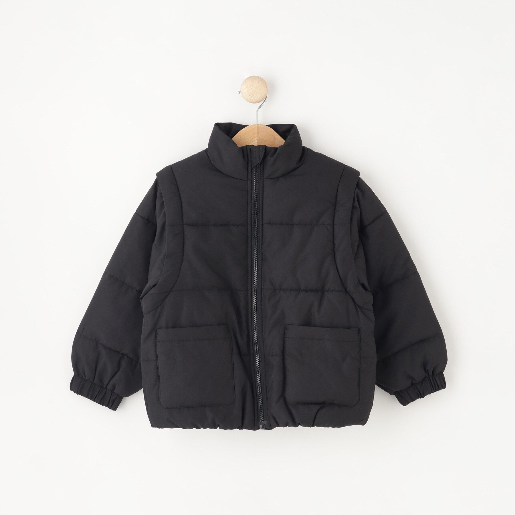 SHOO･LA･RUE「【110-140cm/撥水/男女兼用】お袖取り外し2WAY中綿ブルゾン」|ブルゾン・スタジャン|ブラック(019)