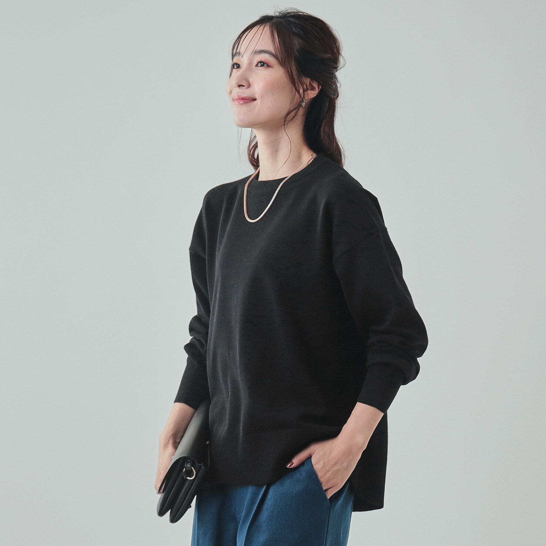 SHOO･LA･RUE「【洗える/毛玉レス】インせず着られる　大人の抜け感　バックスリットニット」|ニット・セーター|ブラック(019)