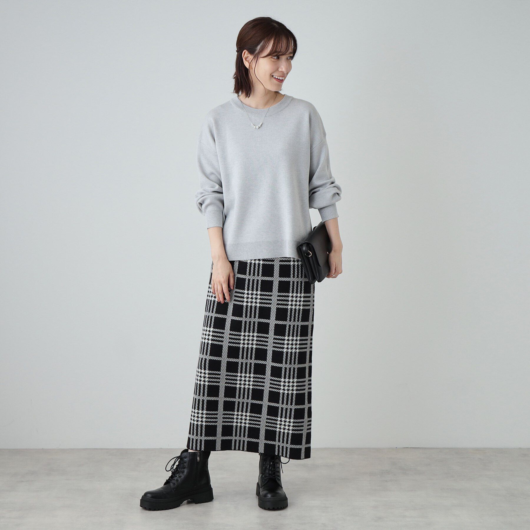 SHOO･LA･RUE「【洗える/S-LL】シンプルながら華やか ラメ入りスウェットライクニット」|ニット・セーター|