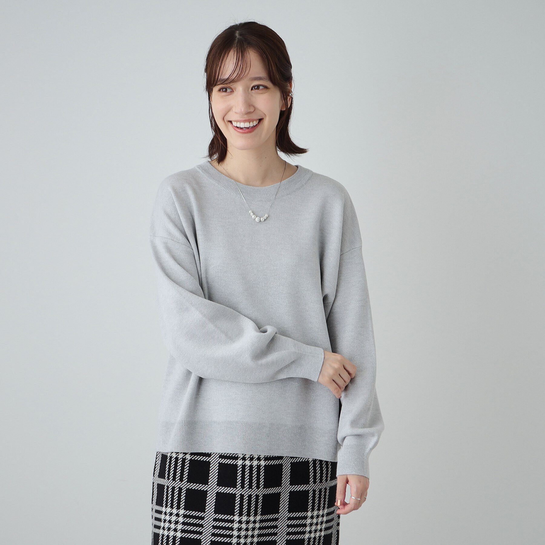 SHOO･LA･RUE「【洗える/S-LL】シンプルながら華やか ラメ入りスウェットライクニット」|ニット・セーター|