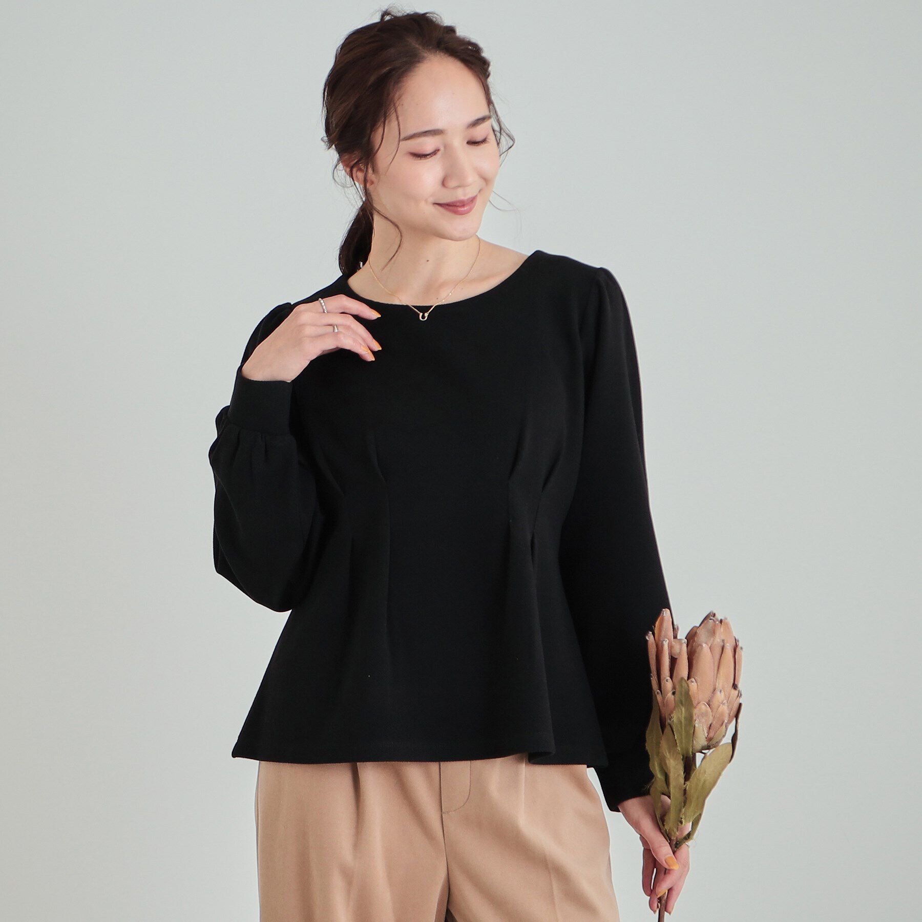 SHOO･LA･RUE「ウエストタックで綺麗にくびれる 起毛ペプラムトップス」|Tシャツ・カットソー|ブラック(019)