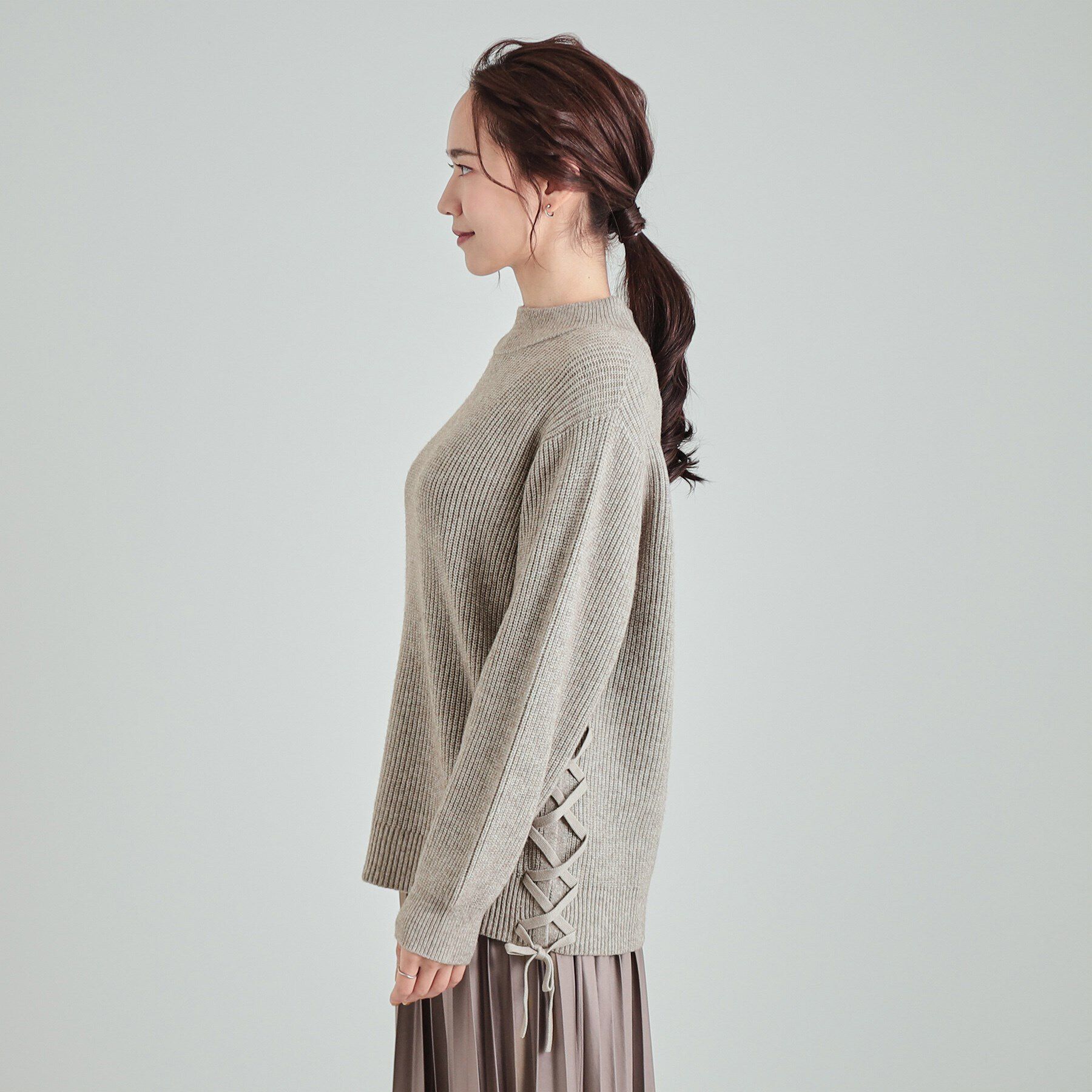 SHOO･LA･RUE「【洗える/静電気軽減】ちくちくしにくい レースアップ畦編みニット」|ニット・セーター|