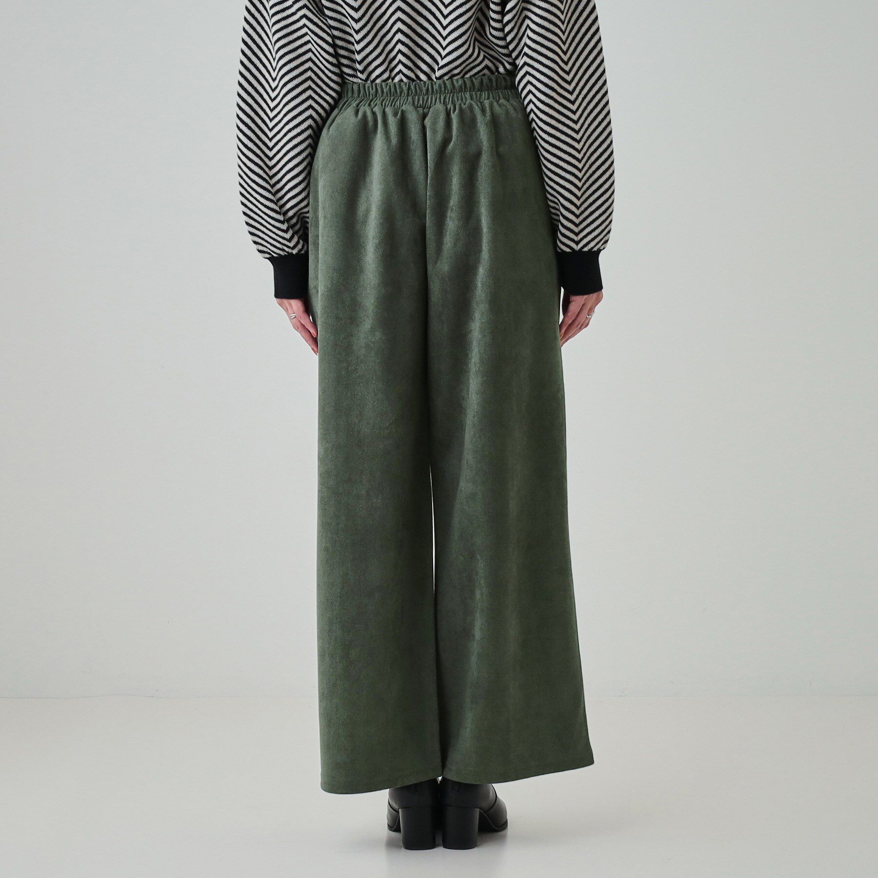 SHOO･LA･RUE「【S-LL】脚をすっきりきれいに魅せる スエード調 ピンタックワイドパンツ」|その他|