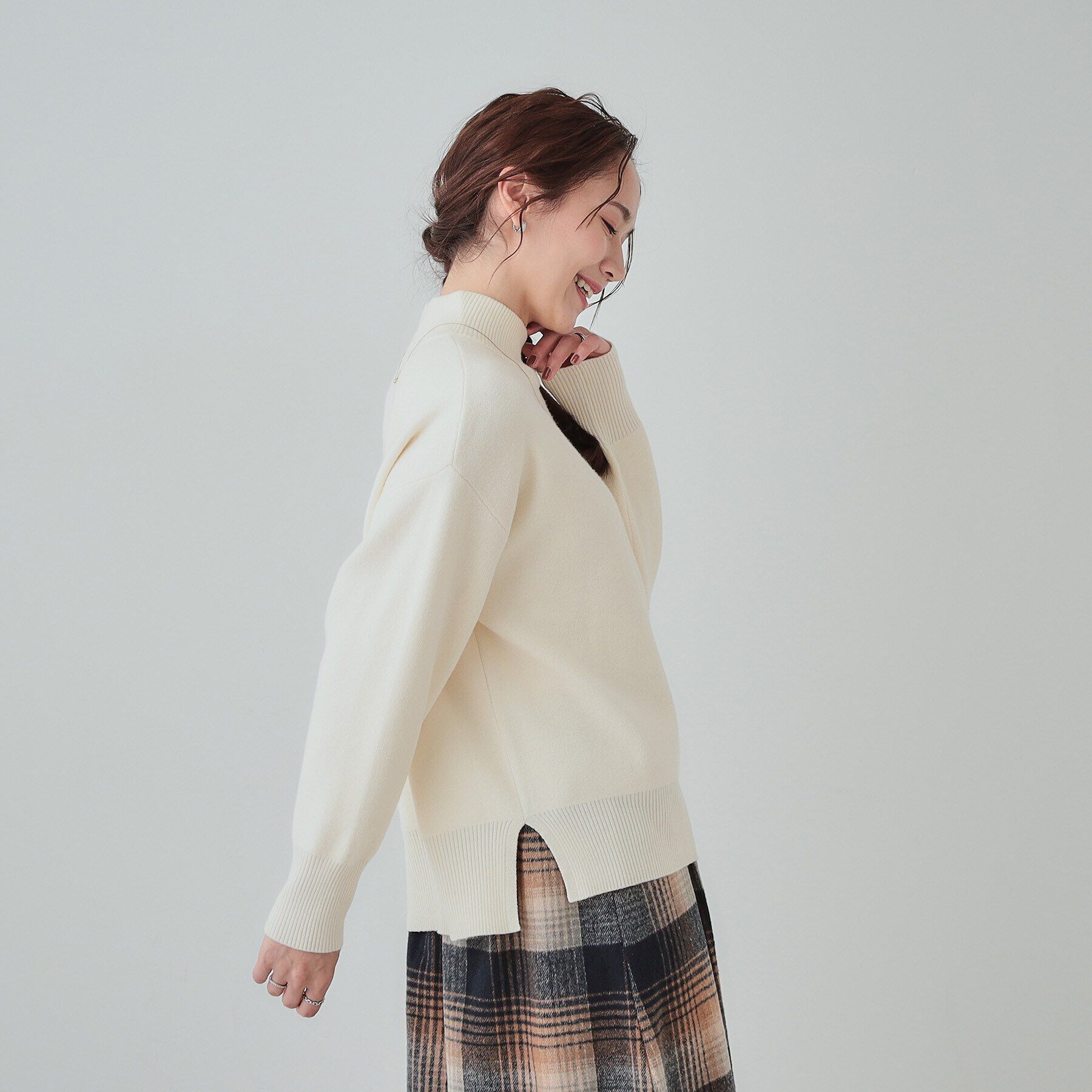 SHOO･LA･RUE「【洗える/ちくちくしにくい/静電気軽減】スウェットライク ハイネックニット」|ニット・セーター|