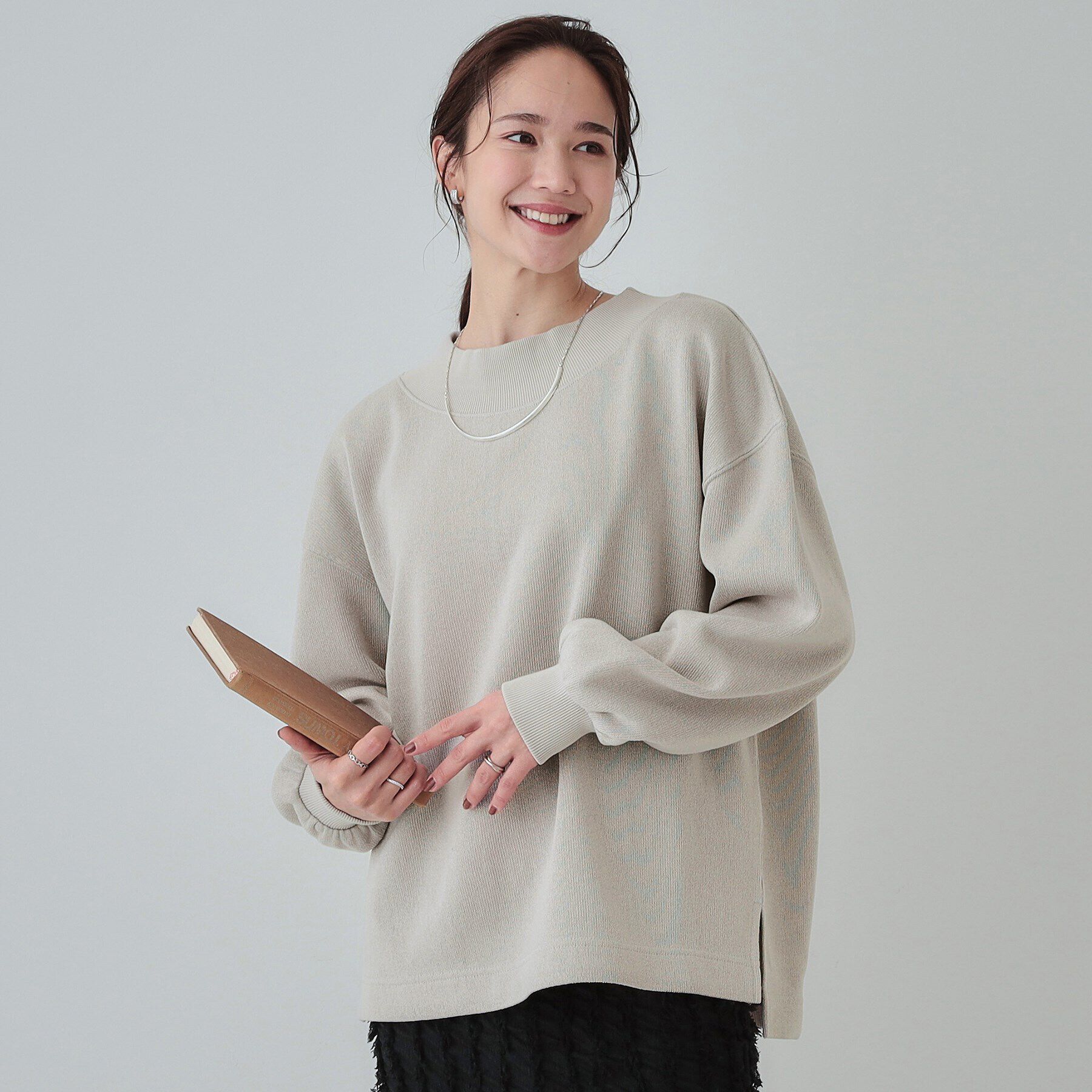 SHOO･LA･RUE「【S-LL】大人カジュアルに オフネックニットソー」|Tシャツ・カットソー|グレー(012)