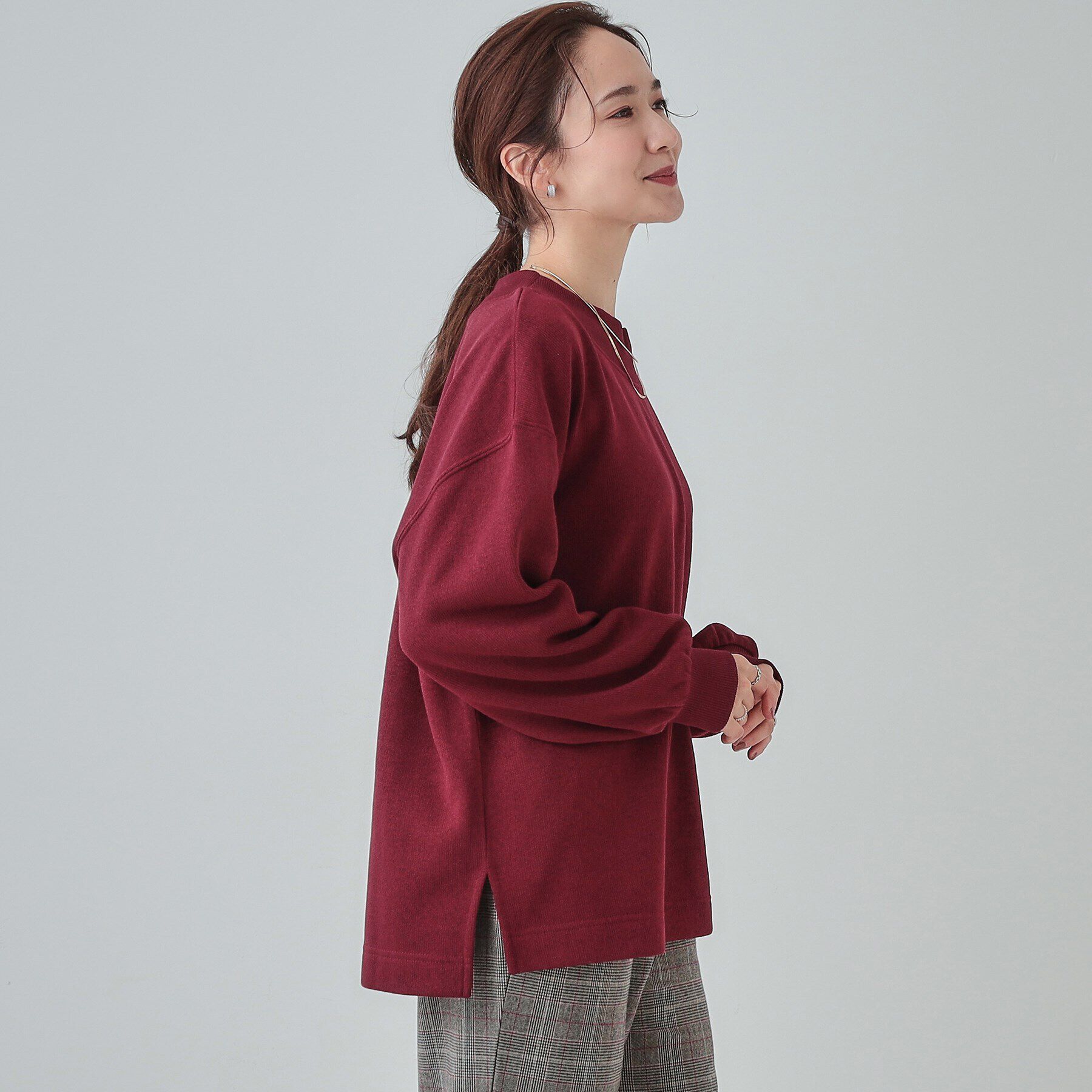 SHOO･LA･RUE「【S-LL】大人カジュアルに オフネックニットソー」|Tシャツ・カットソー|