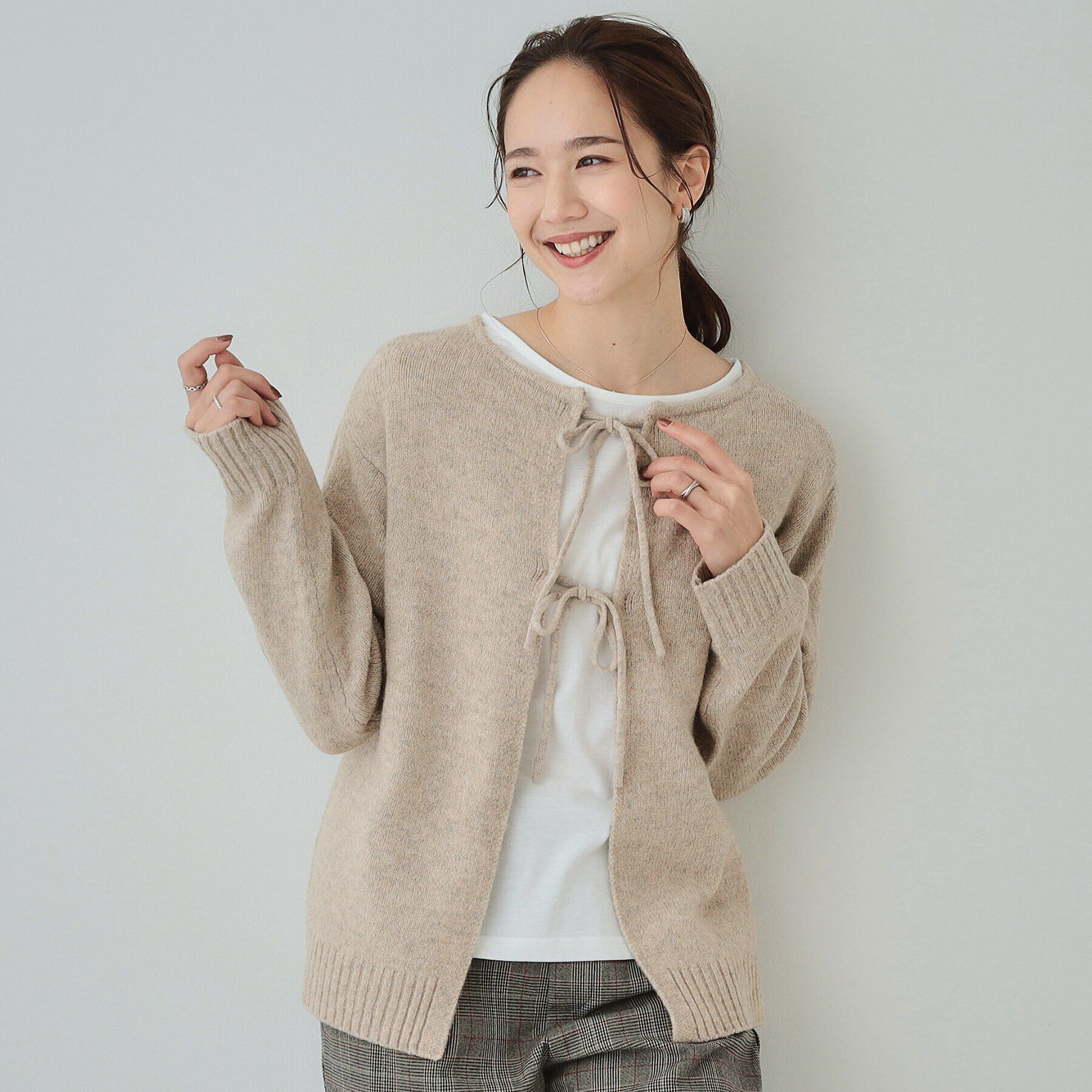 SHOO･LA･RUE「【S-LL/前後2WAY】カジュアルでもフェミニンでも バックリボンニット+ロンT」|ニット・セーター|ベージュ(052)