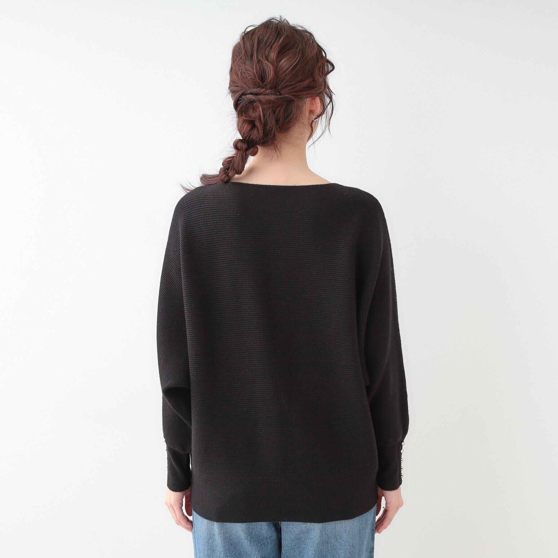 SHOO･LA･RUE「【洗える】大人の上品コーデに お袖ビジュー釦付きリブドルマンニット」|ニット・セーター|