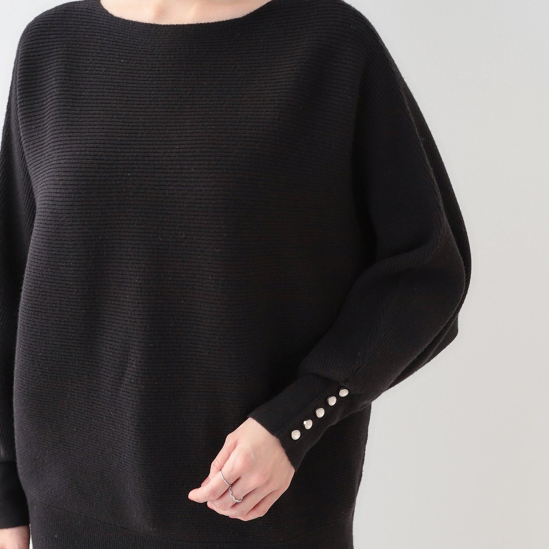 SHOO･LA･RUE「【洗える】大人の上品コーデに お袖ビジュー釦付きリブドルマンニット」|ニット・セーター|