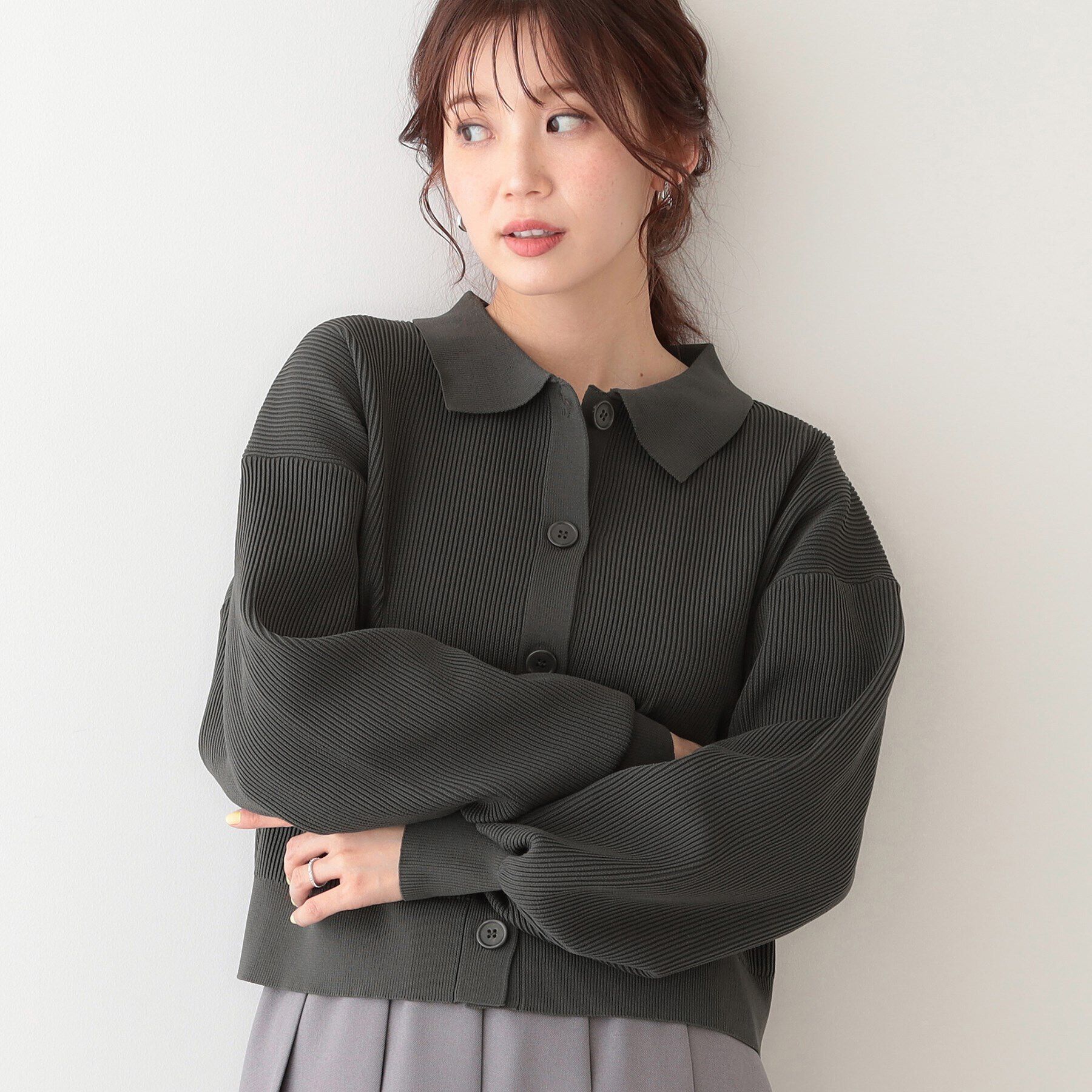 SHOO･LA･RUE「着こなしいろいろ 襟付きスポンディッシュニットカーディガン」|カーディガン|チャコールグレー(0