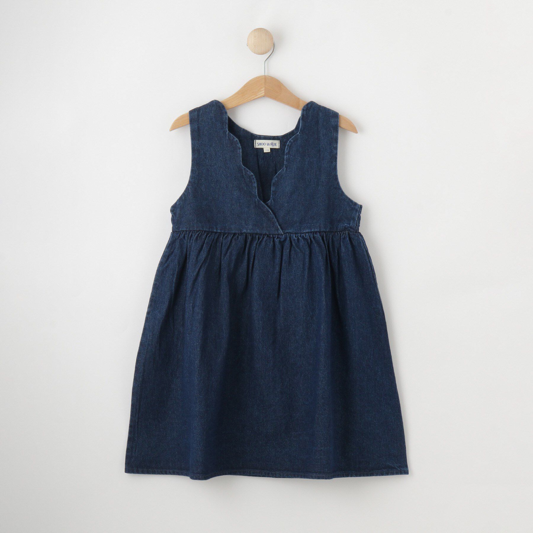 SHOO･LA･RUE「【洗える/100-150cm】スカラップ使いがキュートな デニムジャンドレ」|ワンピース|