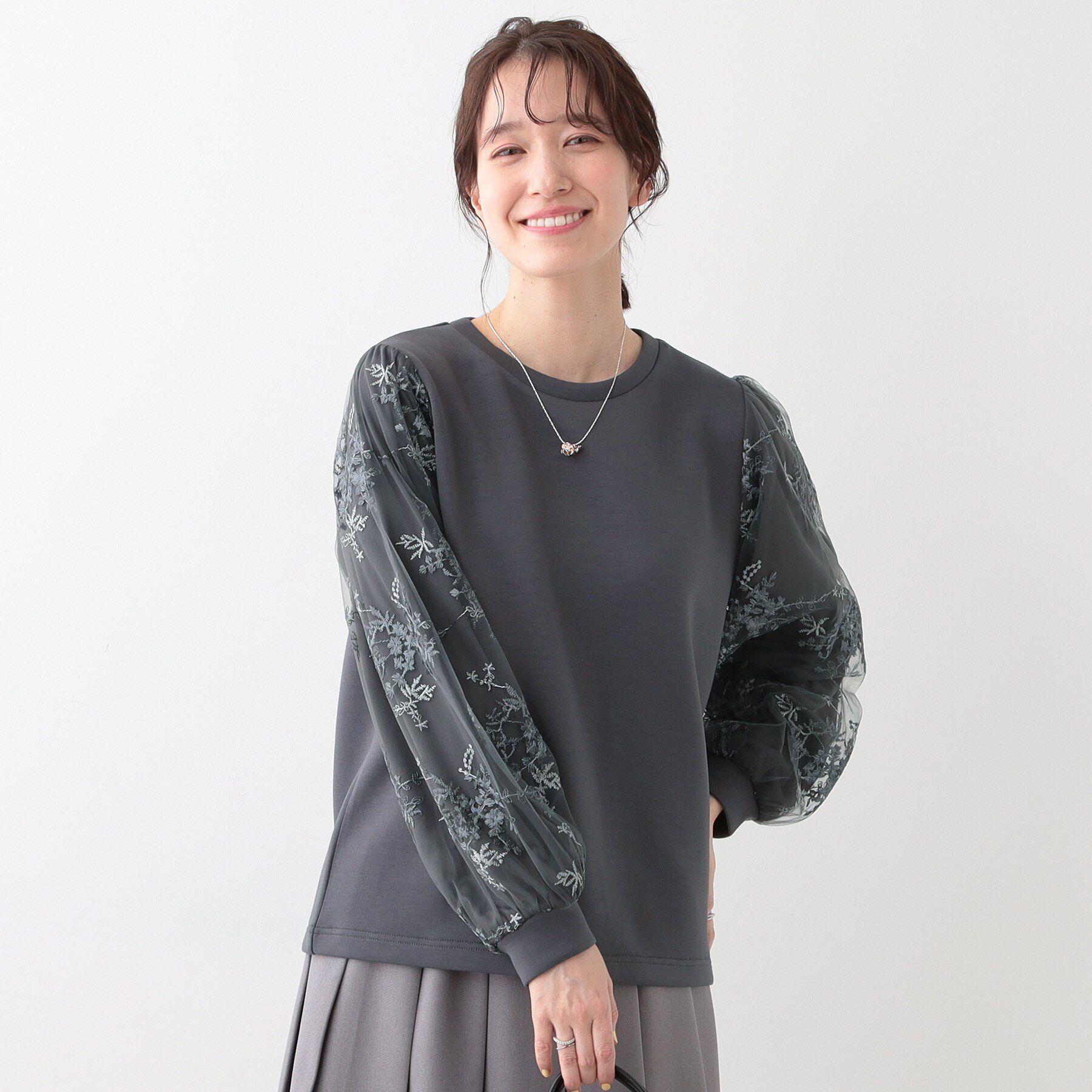 SHOO･LA･RUE「大人上品 お袖チュール刺繍 切替トップス」|Tシャツ・カットソー|