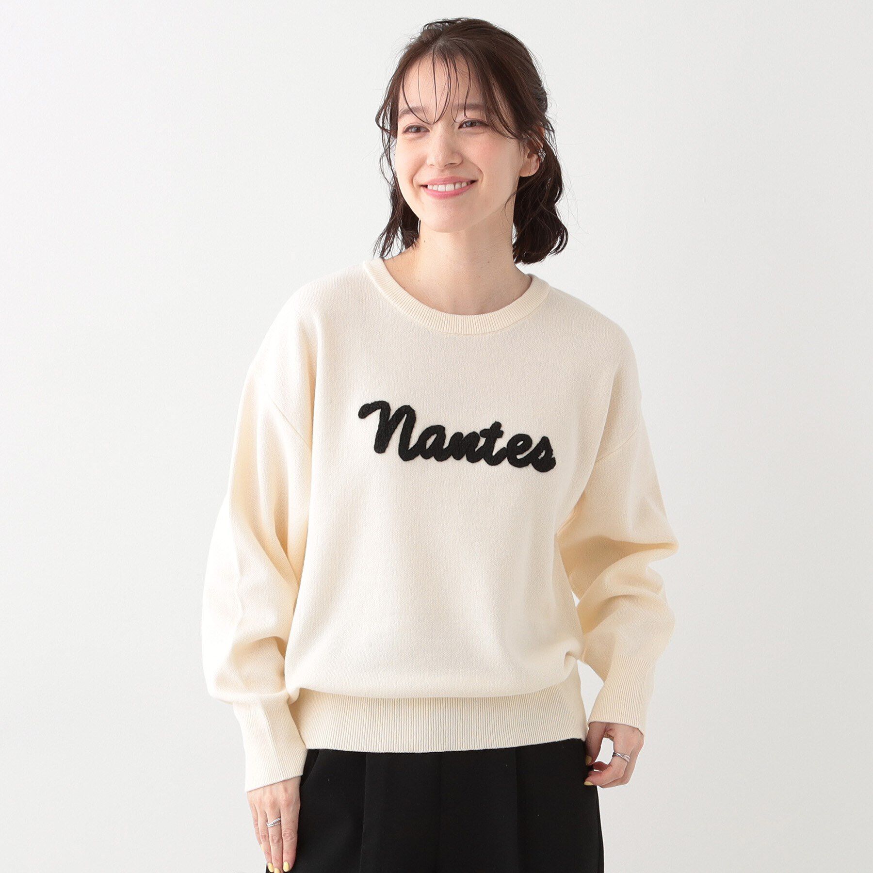 SHOO･LA･RUE「【洗える/S-LL/ちくちくしにくい】ロゴ入りスウェットライクニット」|ニット・セーター|