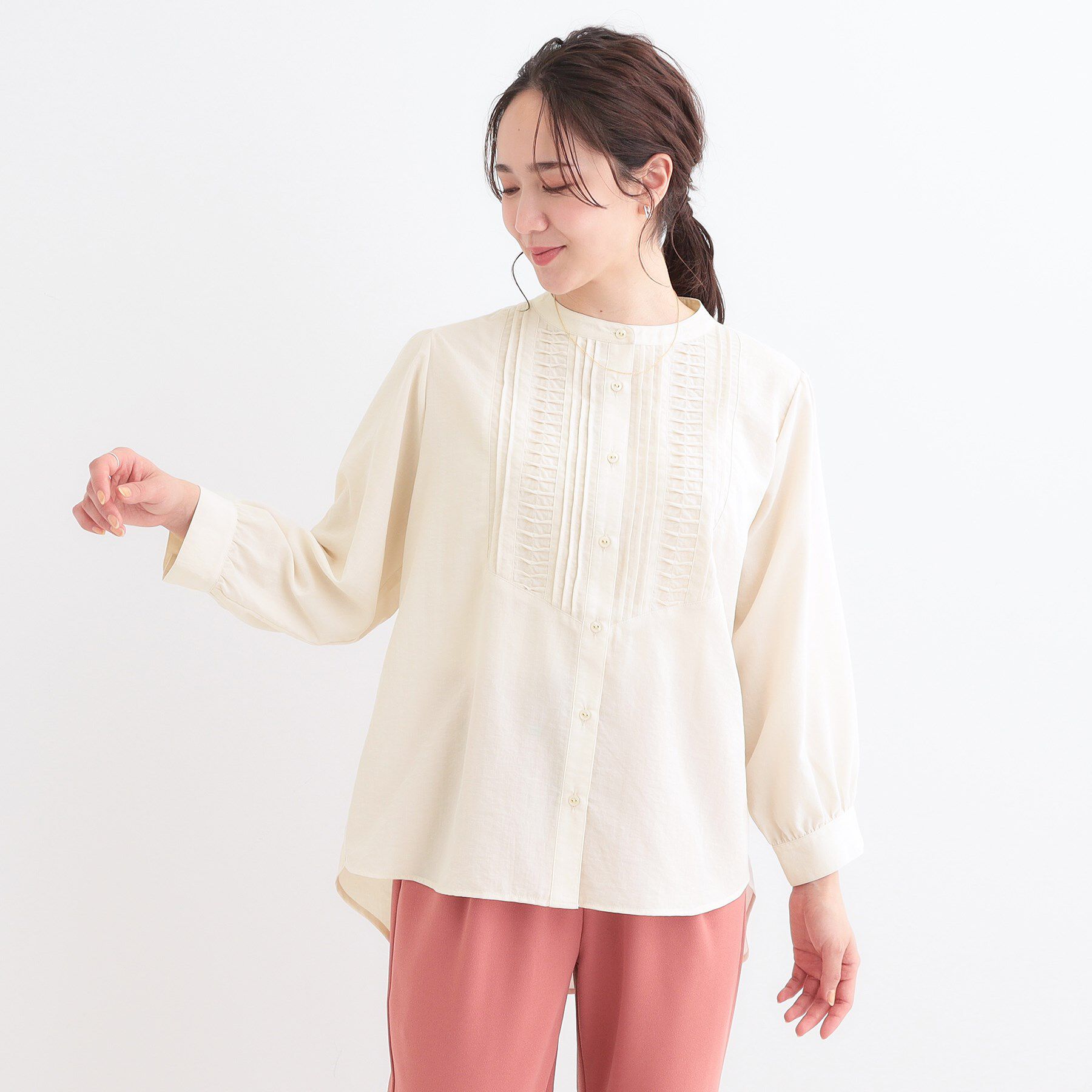 SHOO･LA･RUE「【S-LL】お顔周りを華やかに おりがみタックブラウス」|シャツ・ブラウス|