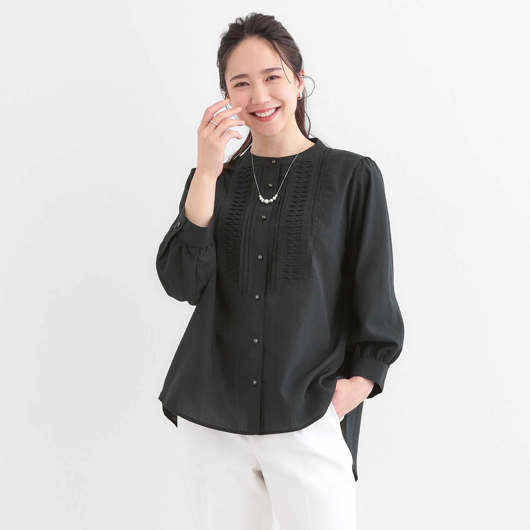 SHOO･LA･RUE「【S-LL】お顔周りを華やかに おりがみタックブラウス」|シャツ・ブラウス|