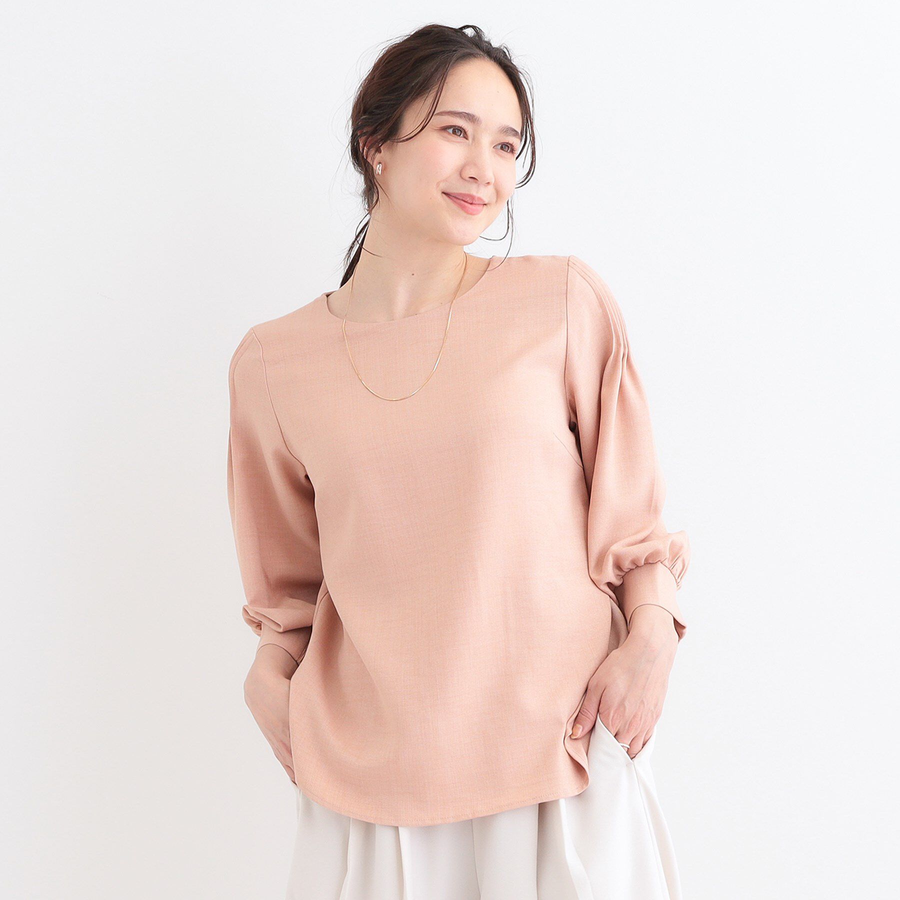 SHOO･LA･RUE「【洗える/洗濯後しわになりにくい】無理せずキレイ 肩タックブラウス」|シャツ・ブラウス|