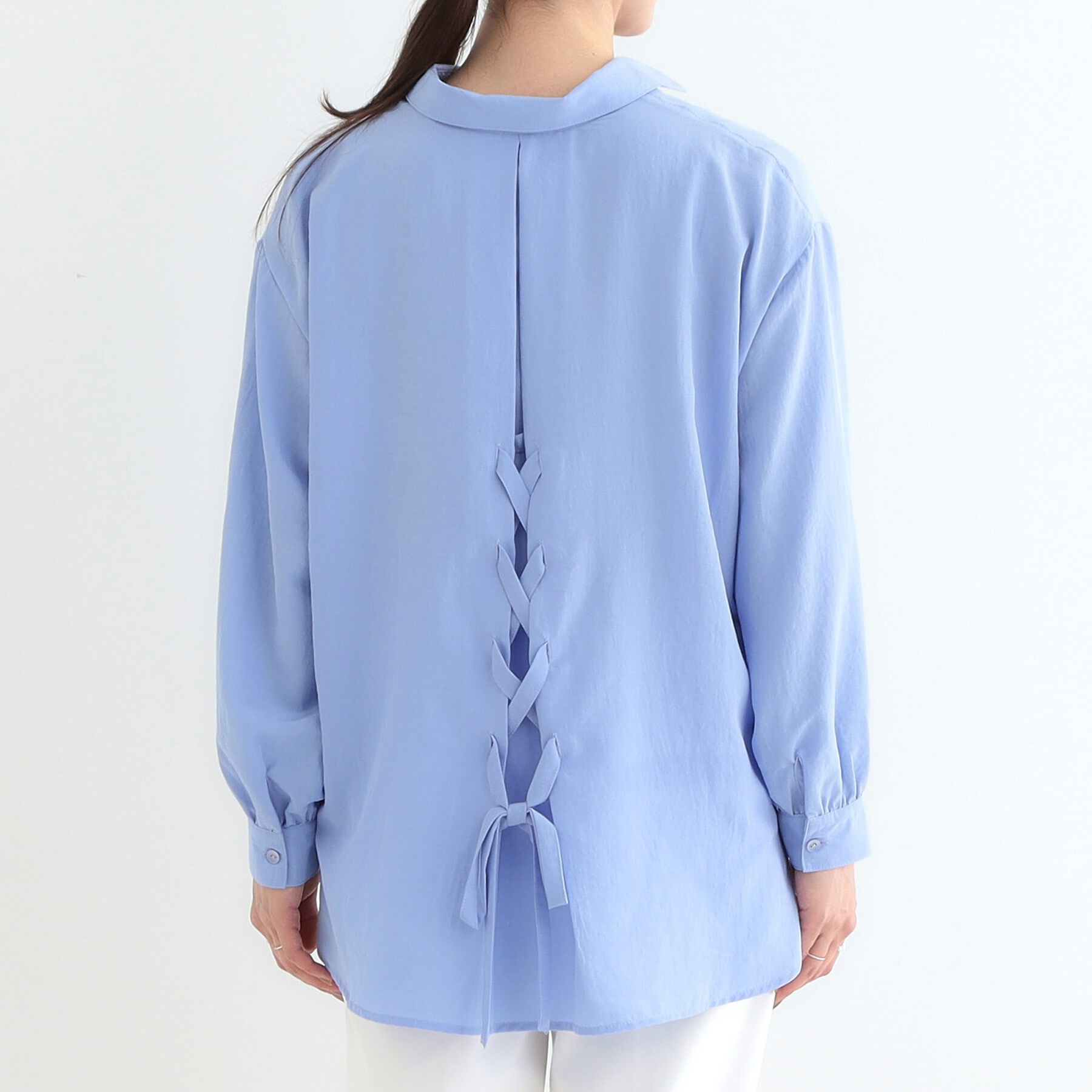 SHOO･LA･RUE「【S-LL】後ろ姿も抜かりなく バックレースアップシャツ」|シャツ・ブラウス|
