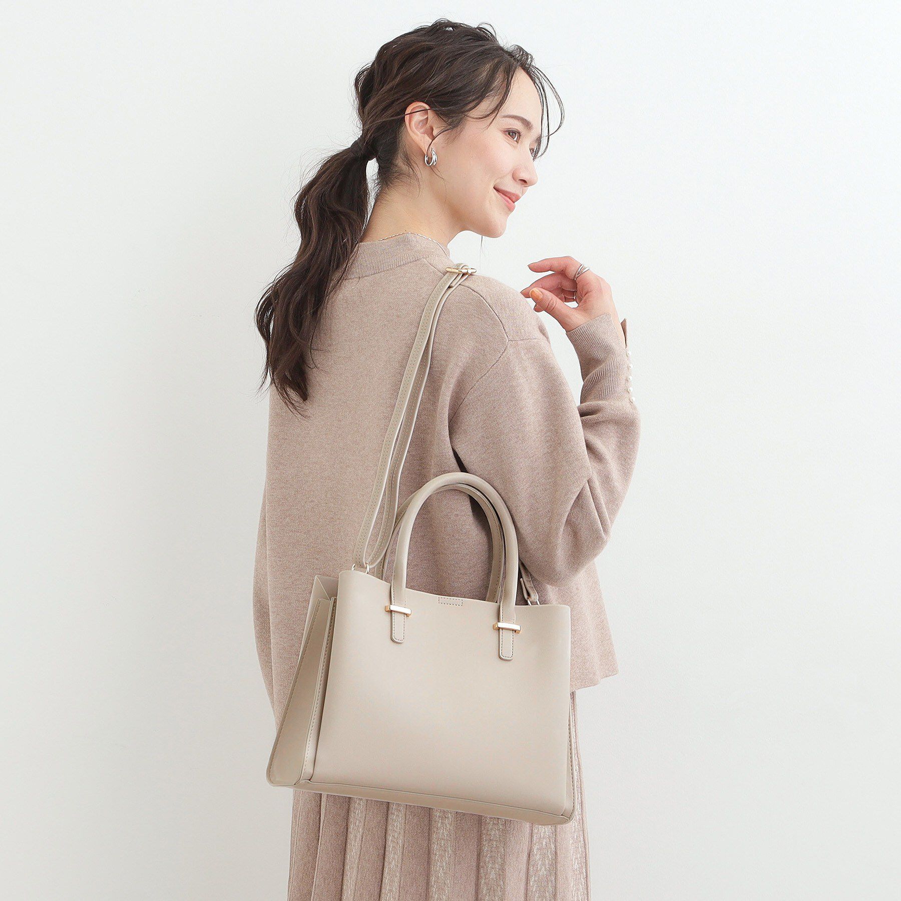 SHOO･LA･RUE「一枚革風三層トートバッグ」|トートバッグ|グレー(012)