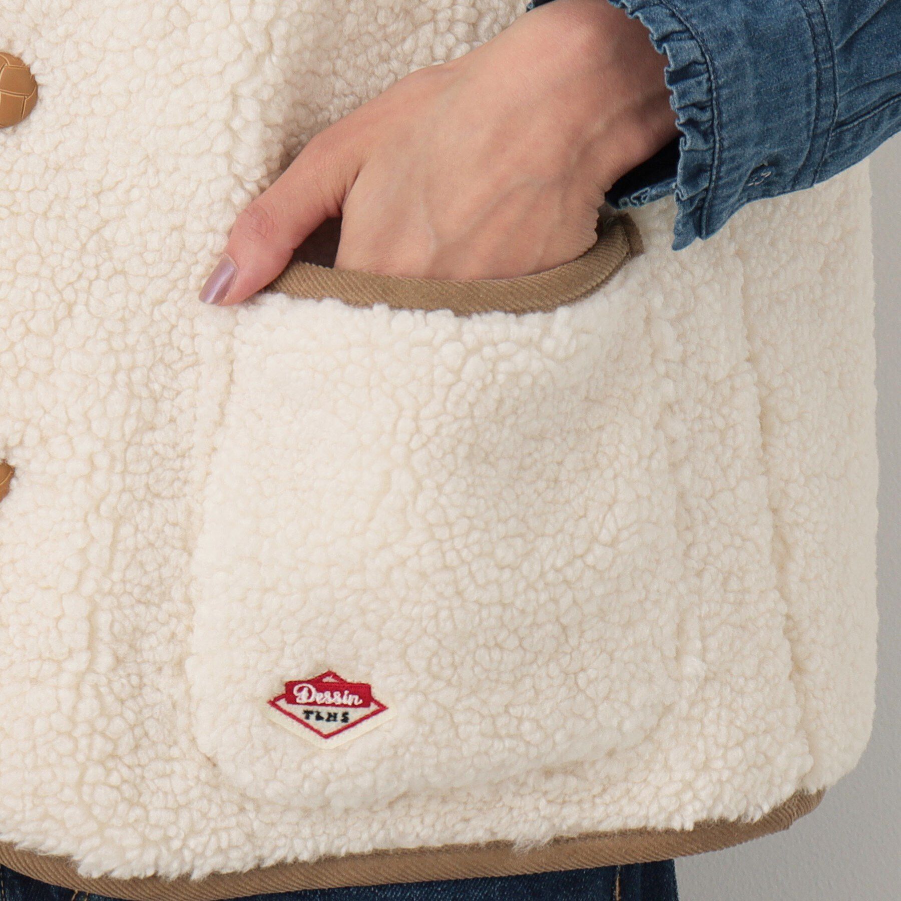 Dessin「【ユニセックス】ボタン付きボアベスト」|ベスト・ジレ|