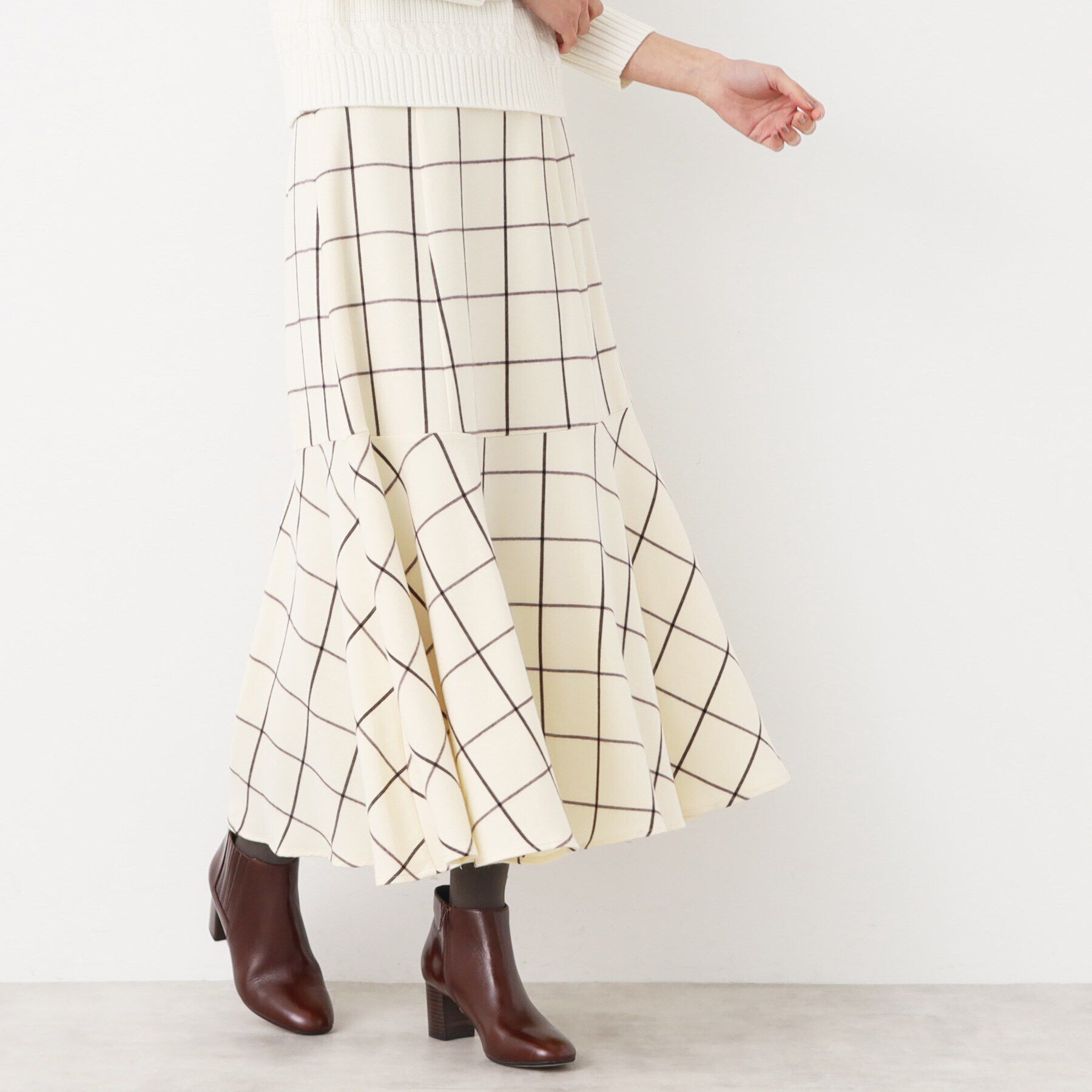 Dessin「【後ろゴム・洗える】起毛チェック柄切り替えフレアスカート（XS～L）」|スカート|