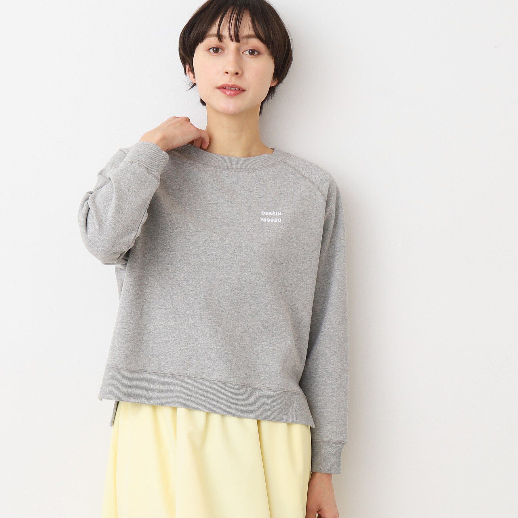 Dessin「【洗える】クロップド丈ロゴカットソー（S～L）」|Tシャツ・カットソー|グレー(012)