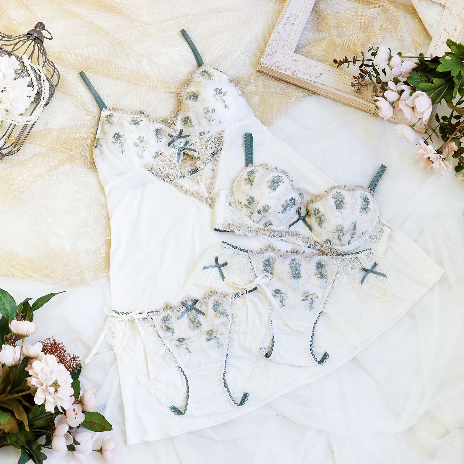 Risa Magli「シーラ カップ付スリップ」|キャミソール|