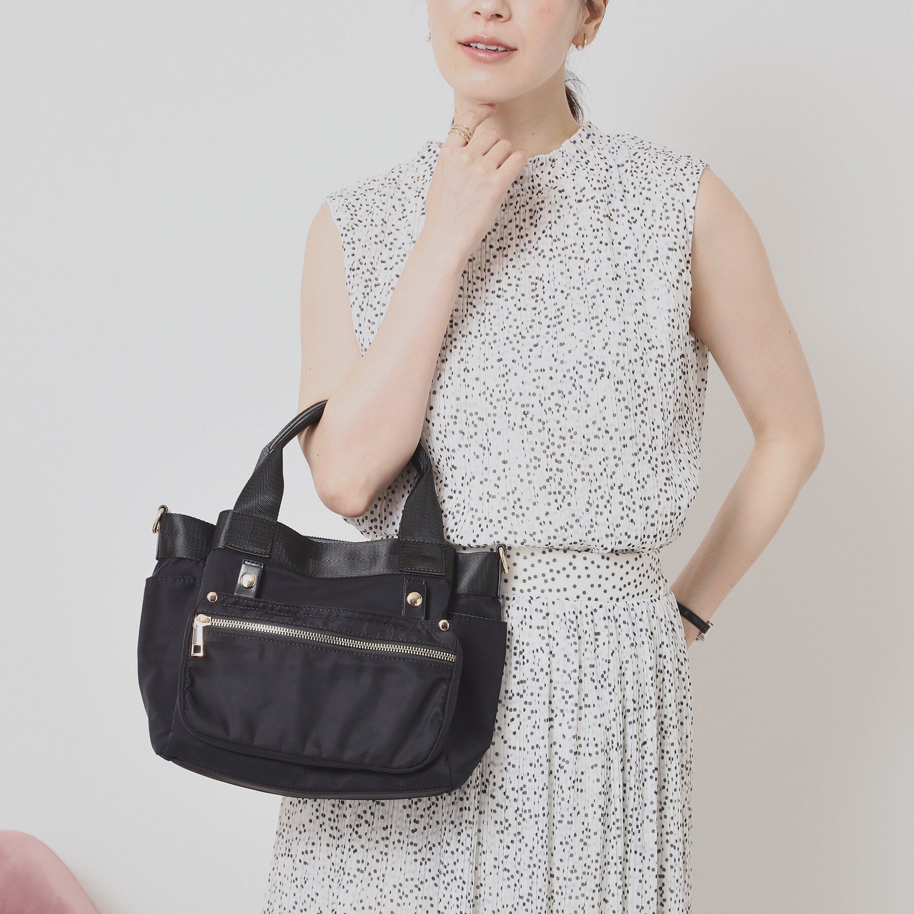 ITS&rsquo;DEMO「着脱ポケット2WAYミニトート」|ハンドバッグ|ブラック(019)