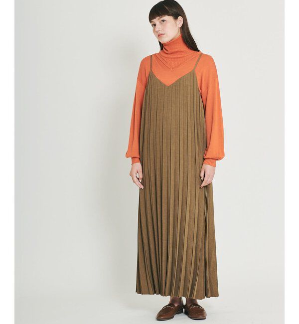 IKKA LOUNGE「&radic;M ルートエム プリーツワンピース」|ワンピース|