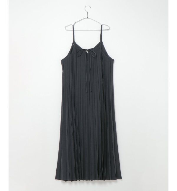 IKKA LOUNGE「&radic;M ルートエム プリーツワンピース」|ワンピース|
