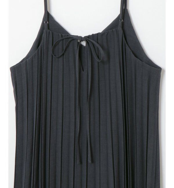IKKA LOUNGE「&radic;M ルートエム プリーツワンピース」|ワンピース|