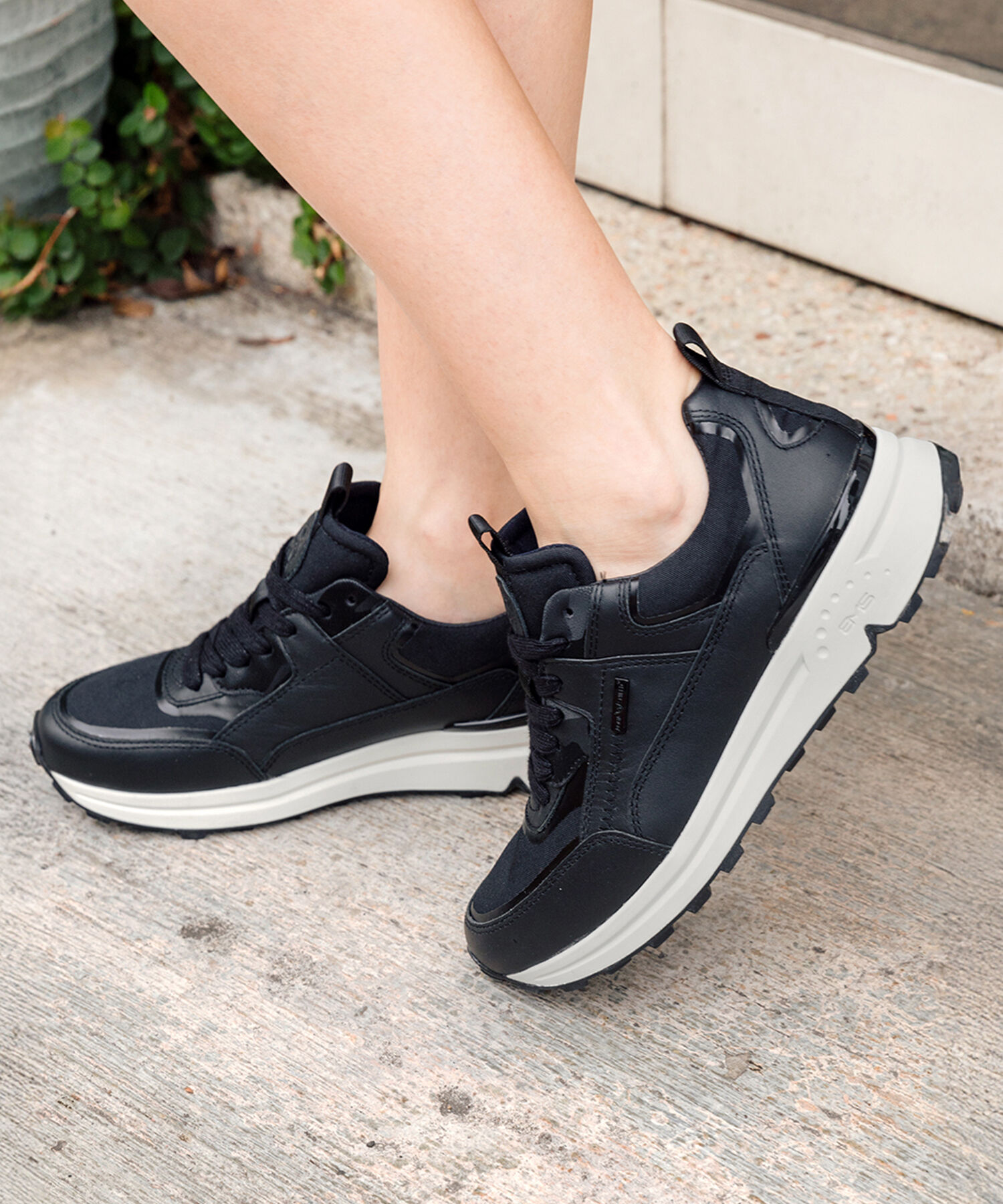 IMPORT SELECT「【bussola】晴雨兼用レースアップスニーカー(954000)」|スニーカー|BL/C