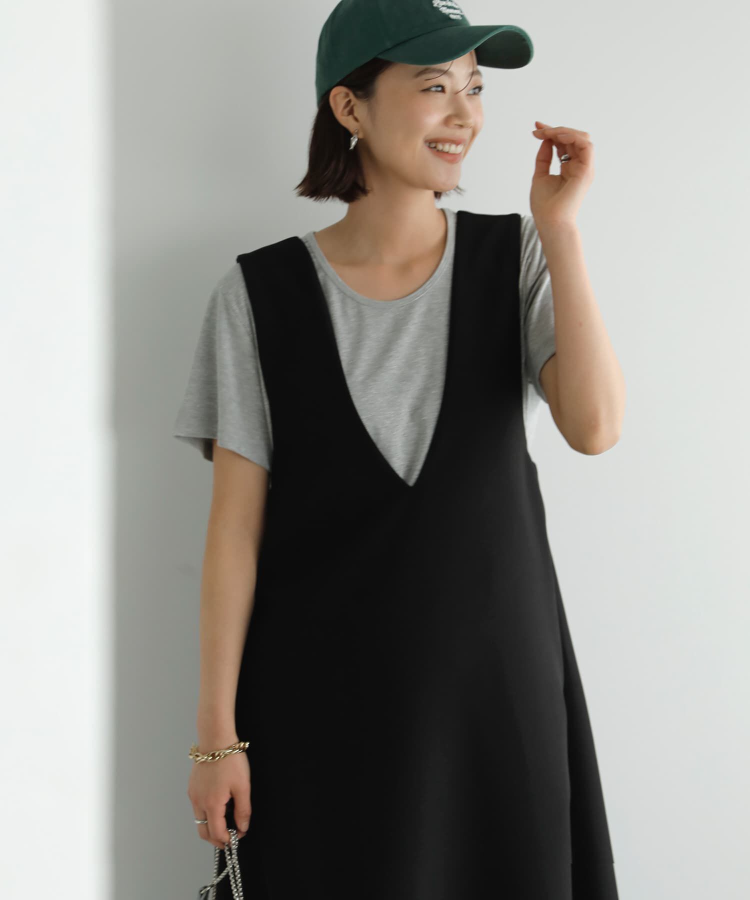 STYLE DELI「とろみ落ち感デコルテあきラウンドネックTシャツ」|Tシャツ・カットソー|ライトグレー