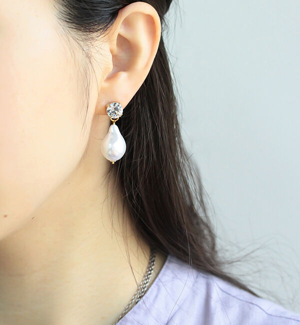  「ビジュー&times;ニュアンスパール ゴールドピアス」|ピアス|