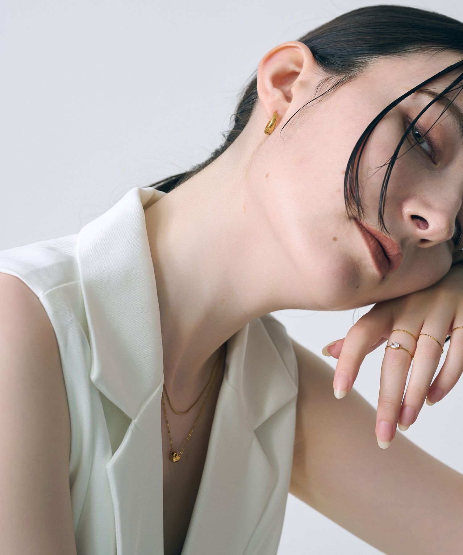 Phoebe「【金属アレルギー対応】プックリメタルフープピアス　ゴールド/サージカルステンレス」|ピアス|