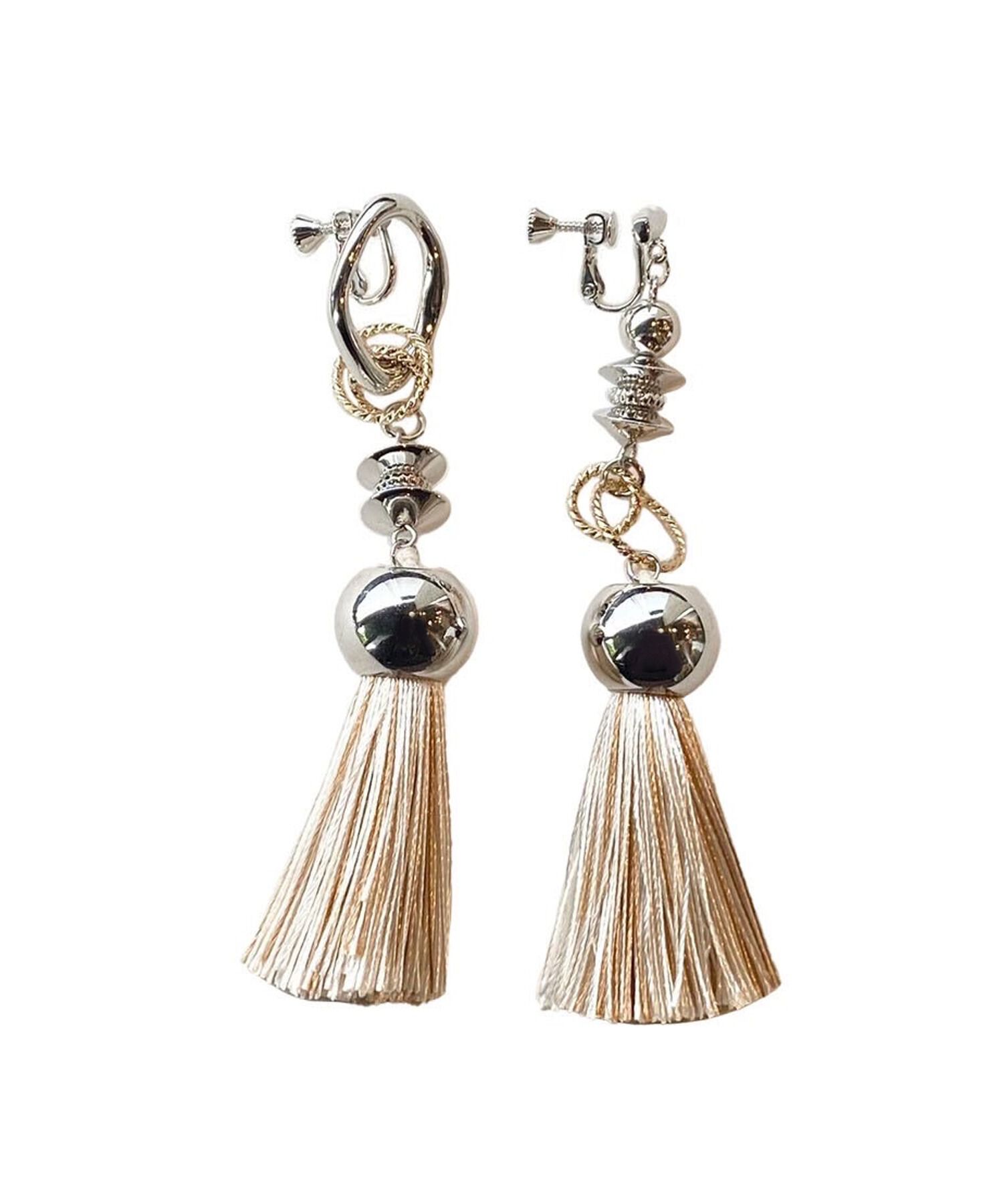 Phoebe+「【amplis】with tassel イヤリング ベージュ」|イヤリング|