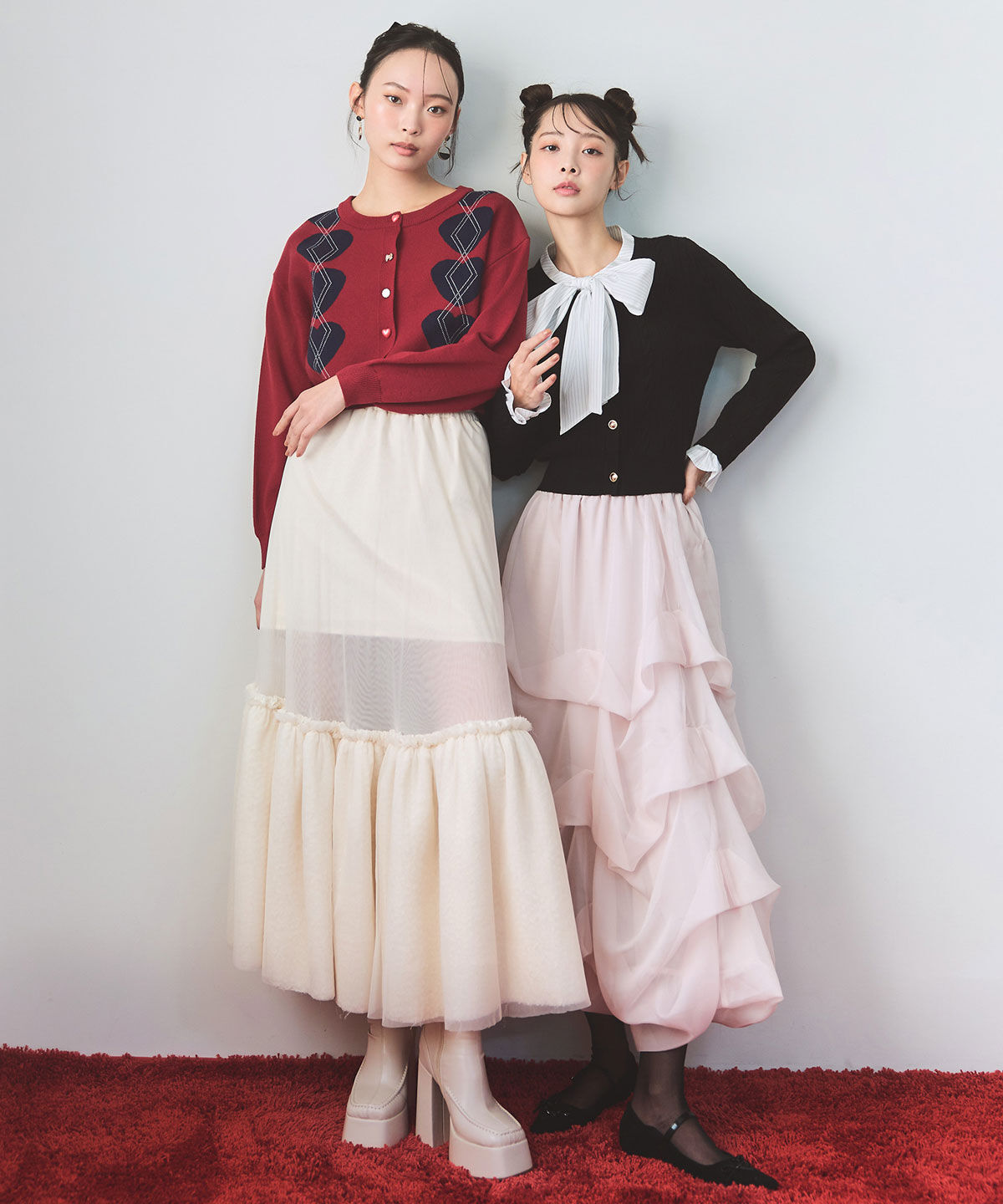 REDYAZEL「エンブレムボタンケーブルリボンタイニットトップス」|ニット・セーター|