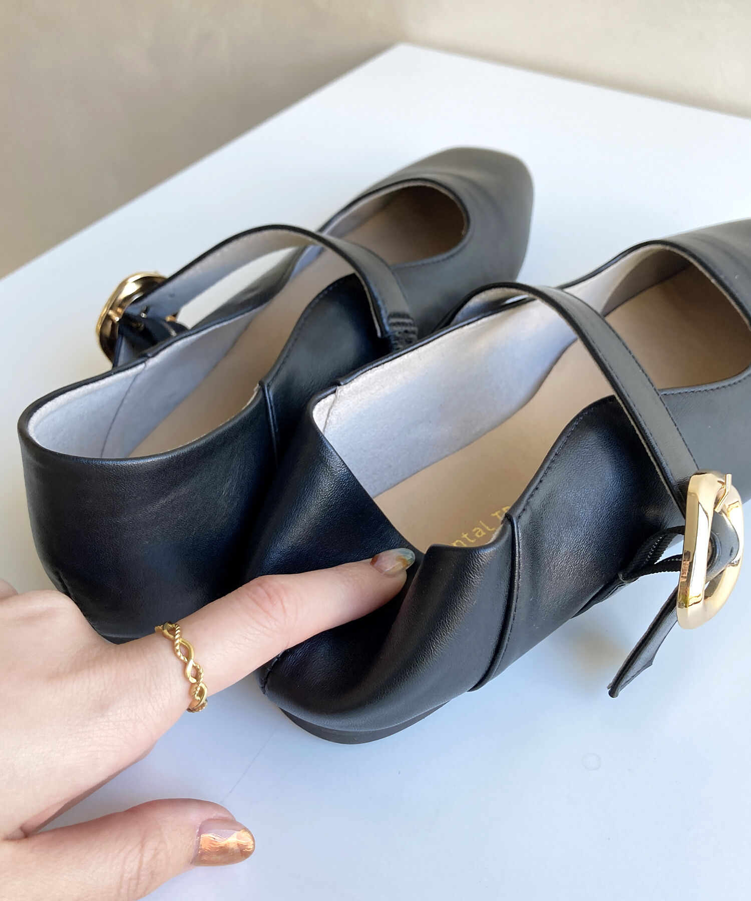 WA Oriental TRaffic「柔らか ストラップ フラット パンプス /52104 フィット クッション」|パンプス|