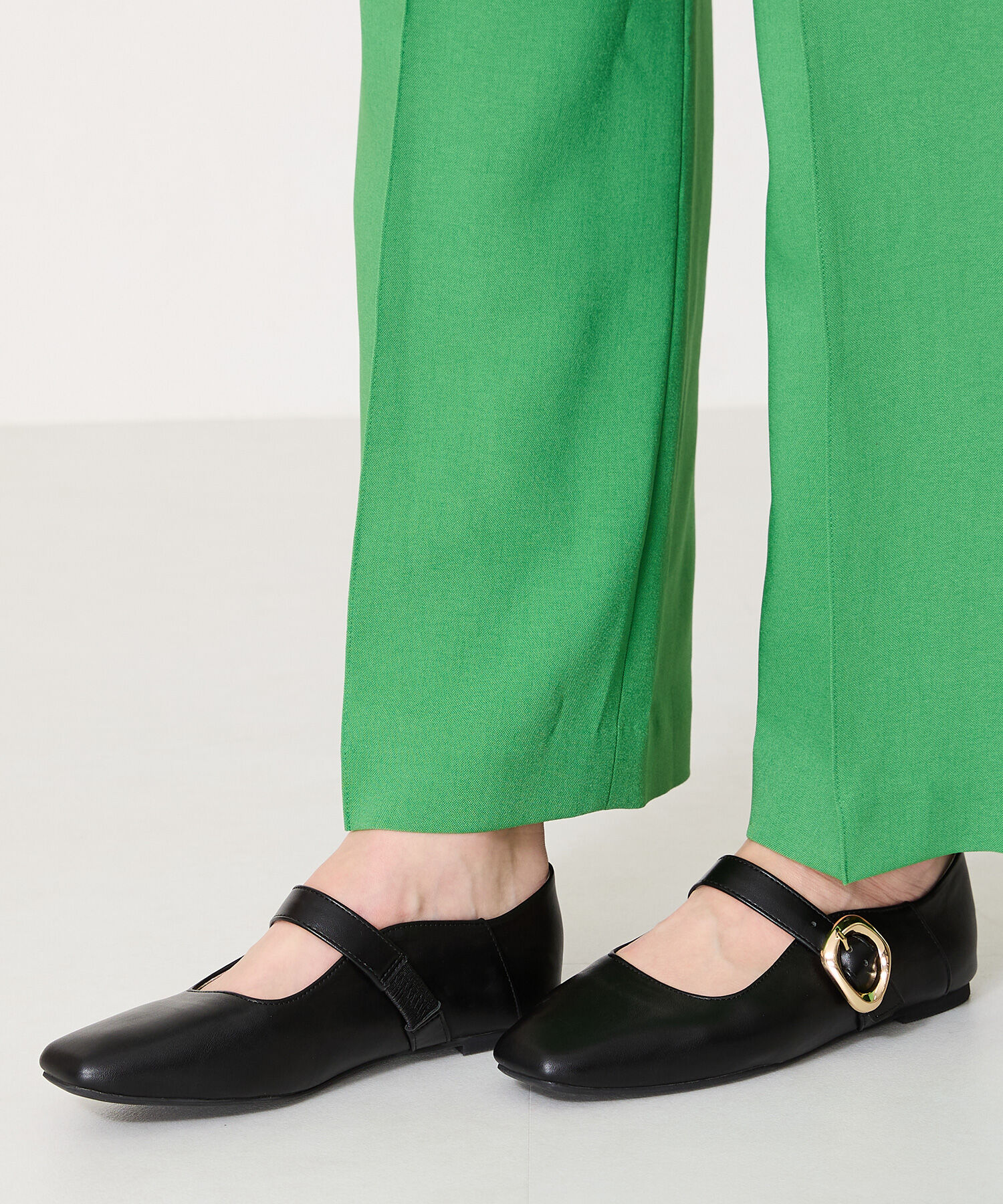 WA Oriental TRaffic「柔らか ストラップ フラット パンプス /52104 フィット クッション」|パンプス|