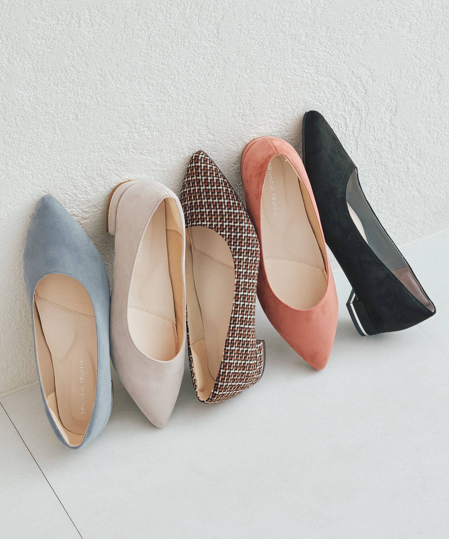 ORiental TRaffic「【跳べるパンプス/シリーズ累計１５０万足突破】メタリックライン フラット /R-3218 パンプス クッション」|パンプス|BLUE