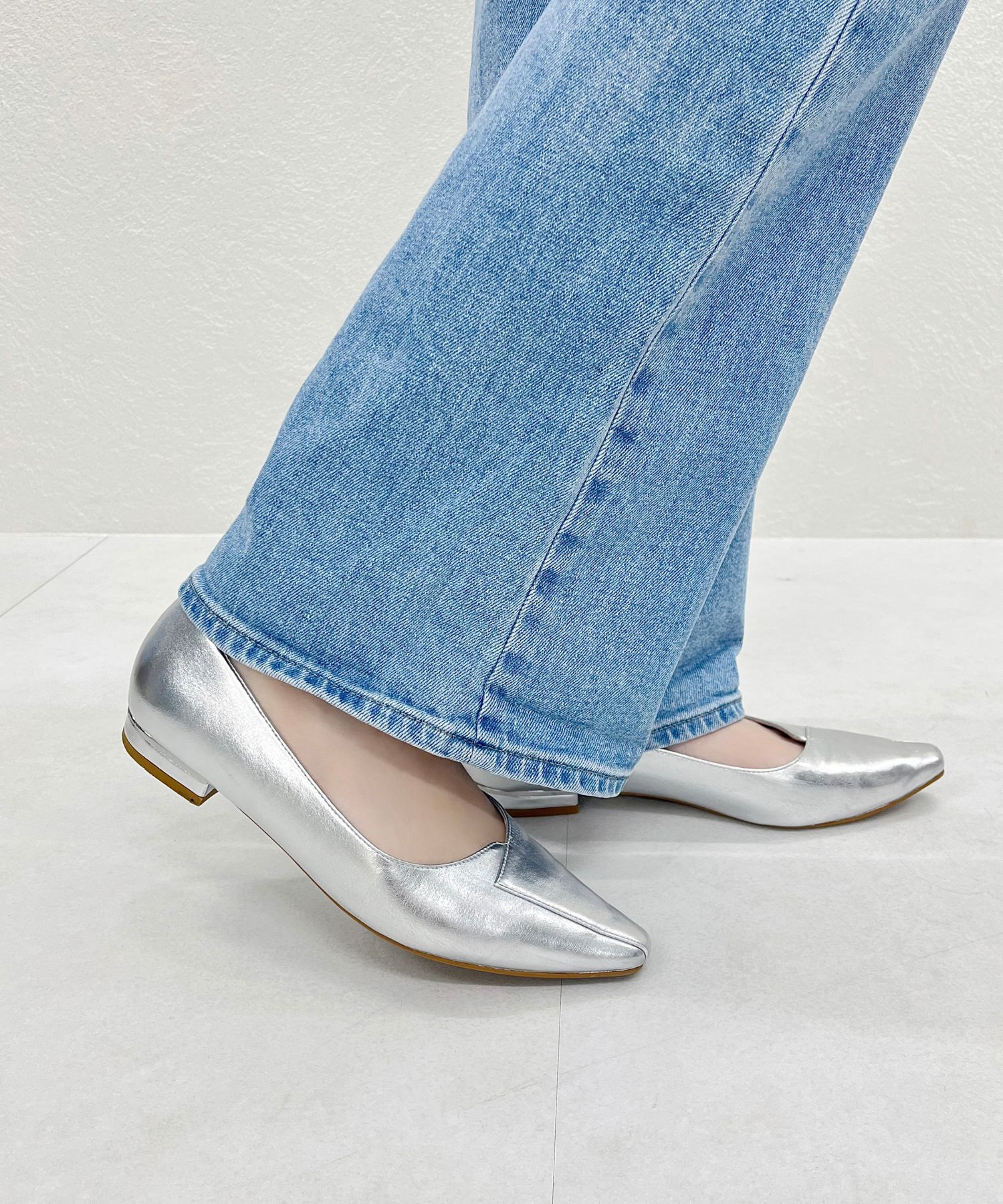 ORiental TRaffic「【WEB限定】アシンメトリーデザイン フラット パンプス /55102 通勤靴 すっきりシルエット」|パンプス|