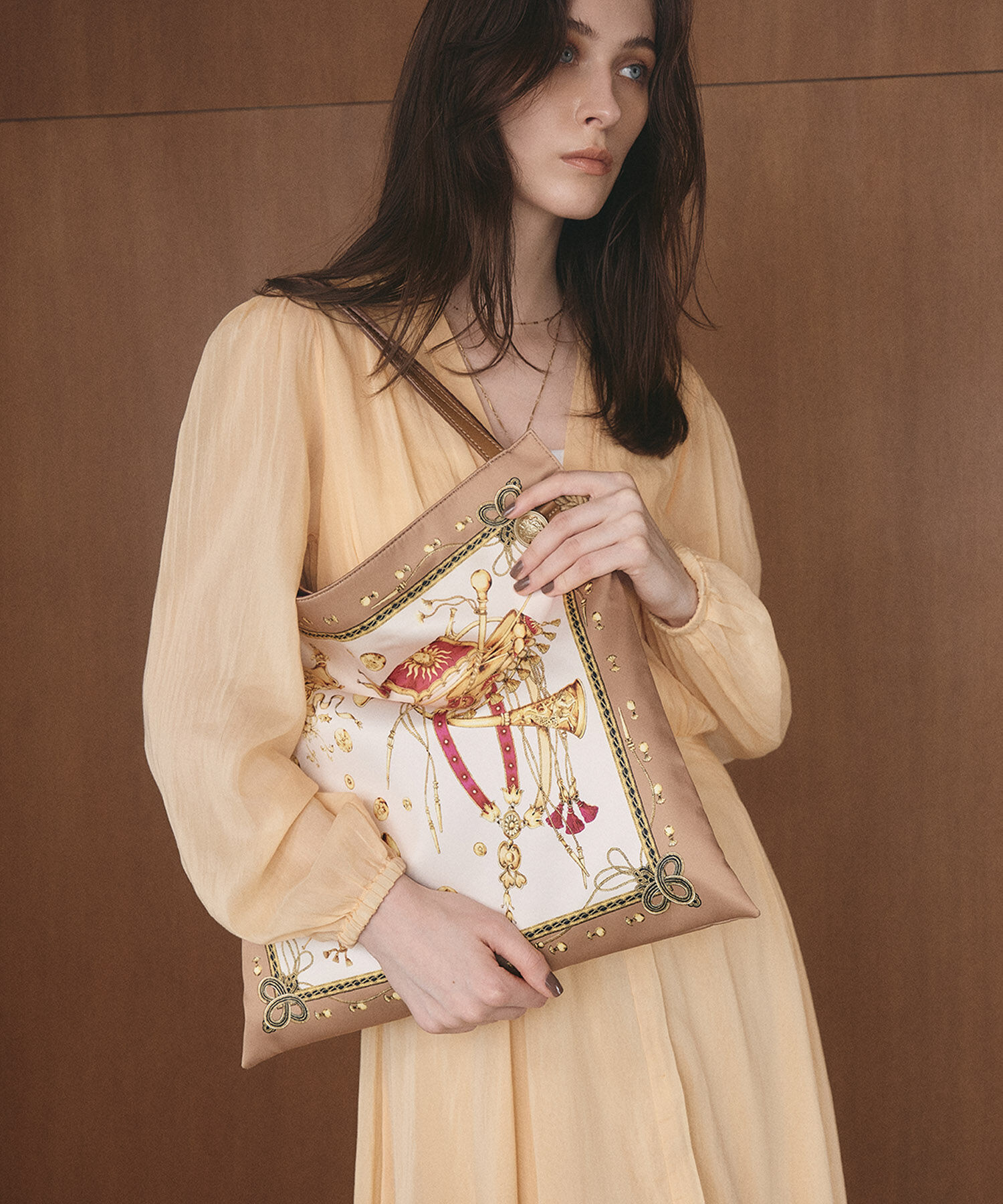 TOPKAPI TREASURE「【TREASURE TOPKAPI】マイルドサテン スカーフ柄 トートバッグ」|トートバッグ|