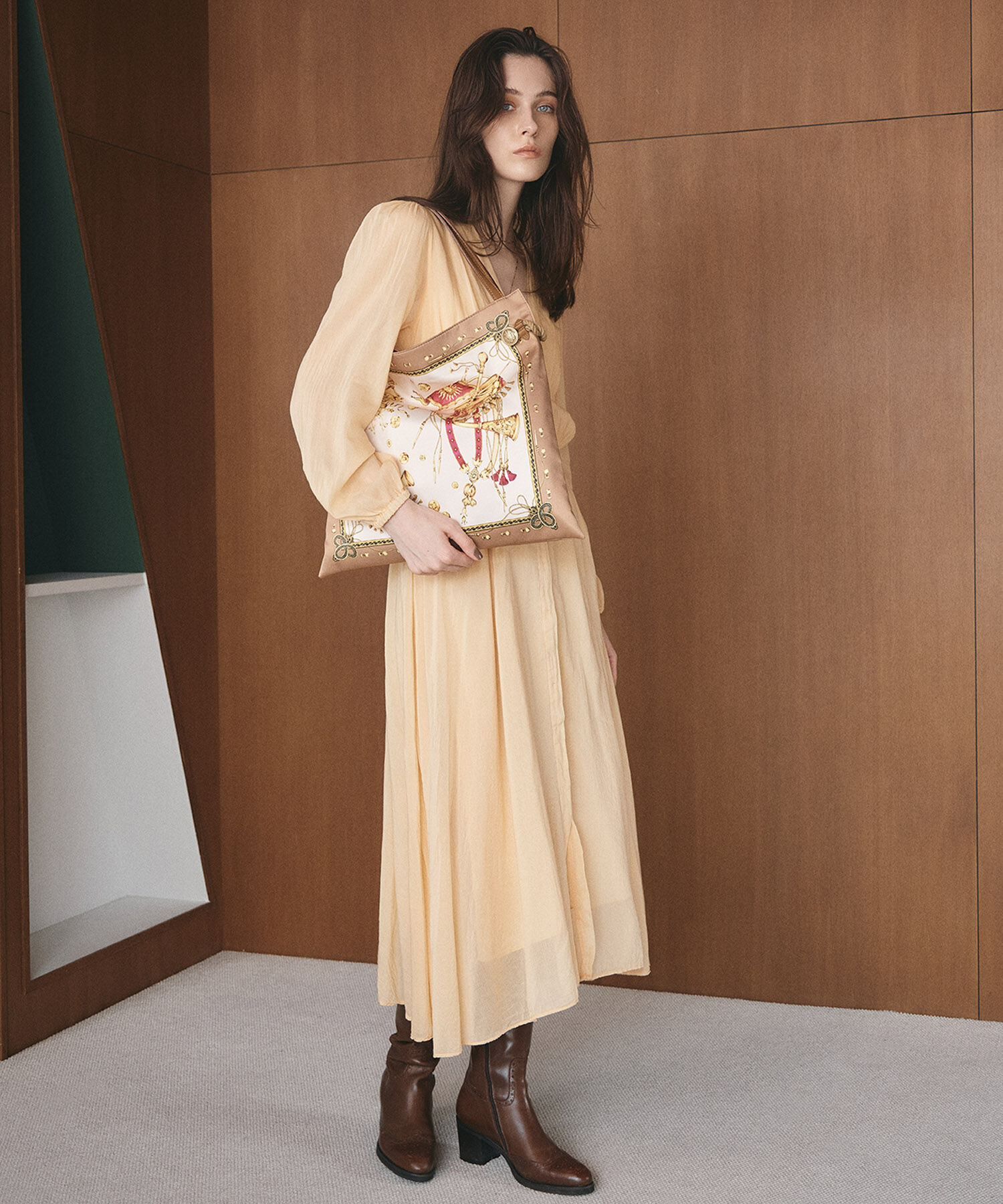 TOPKAPI TREASURE「【TREASURE TOPKAPI】マイルドサテン スカーフ柄 トートバッグ」|トートバッグ|