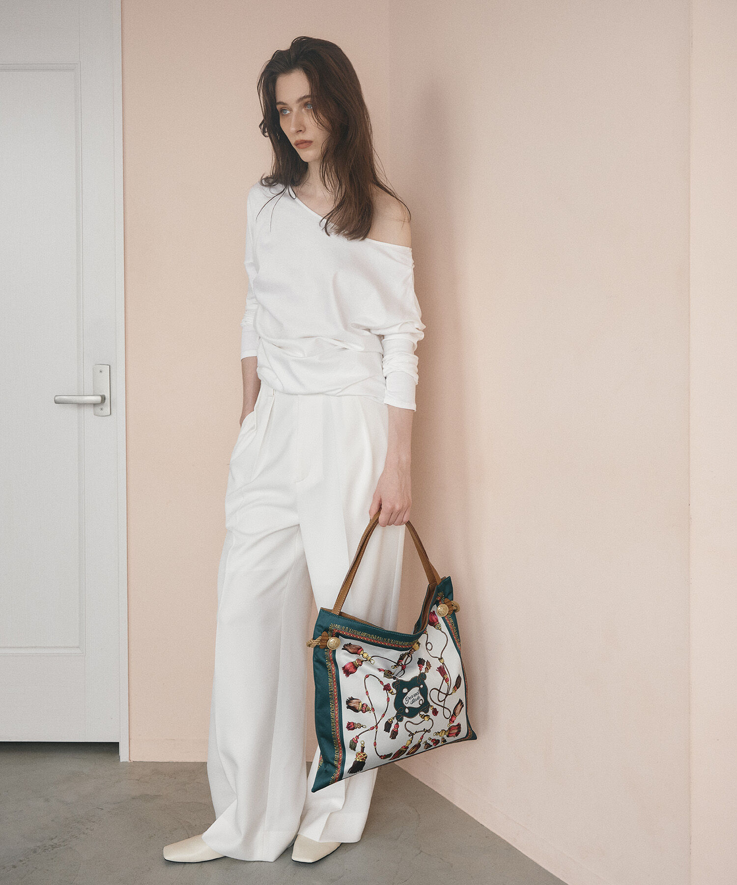 TOPKAPI TREASURE「【TREASURE TOPKAPI】マイルドサテン スカーフ柄 トートバッグ」|トートバッグ|