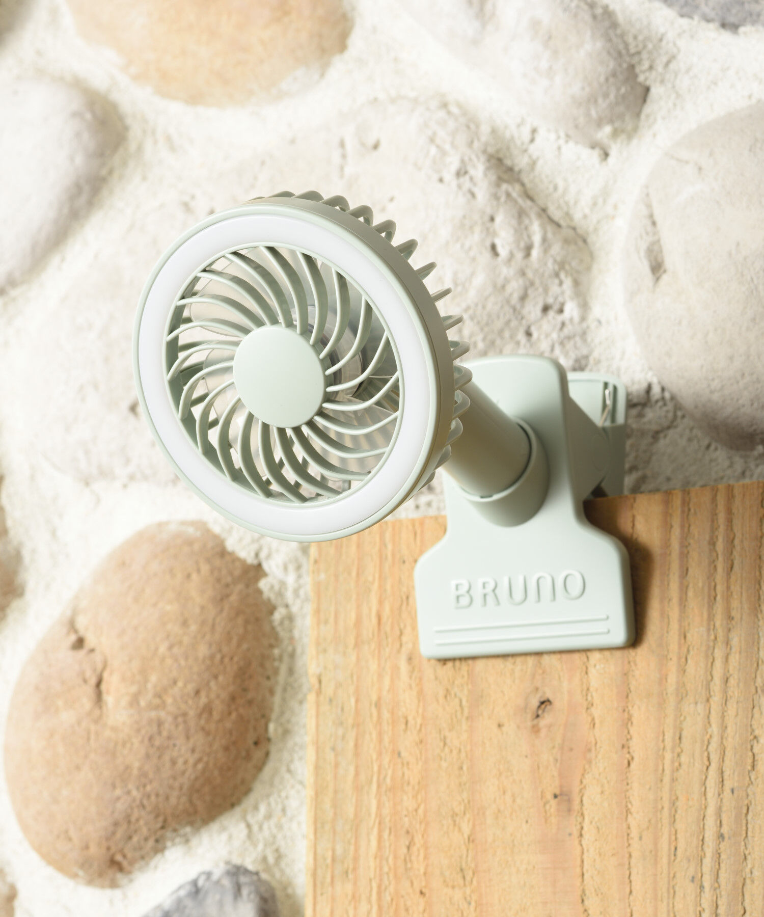 BRUNO「ポータブルクリップライトファン」|電化製品|