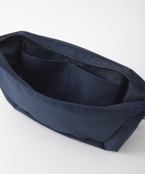  「Hutte ボディバッグ」|ショルダー・メッセンジャー|